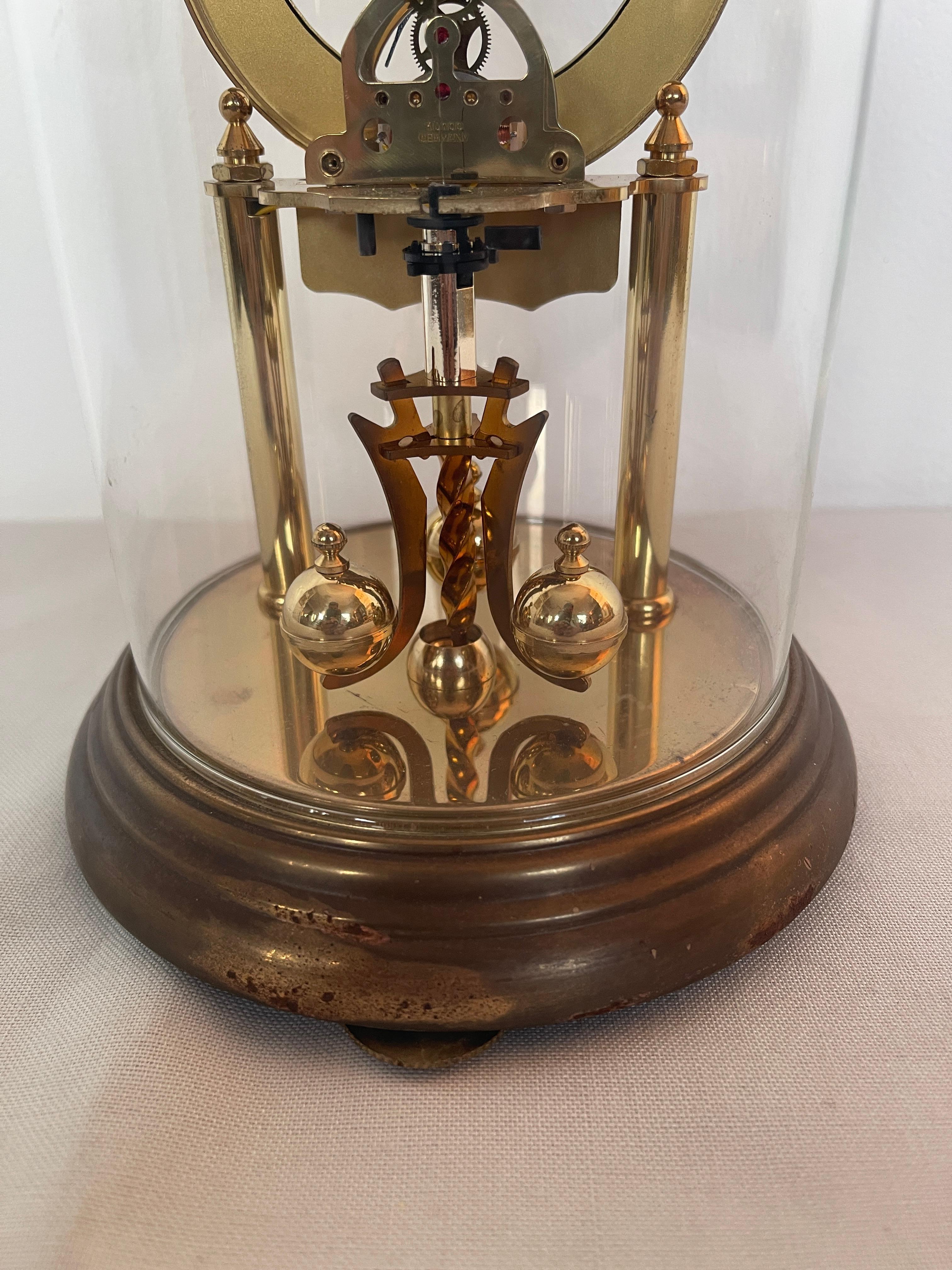 Kundo Kuartz Italienische Uhr aus den 1990er Jahren (Messing) im Angebot
