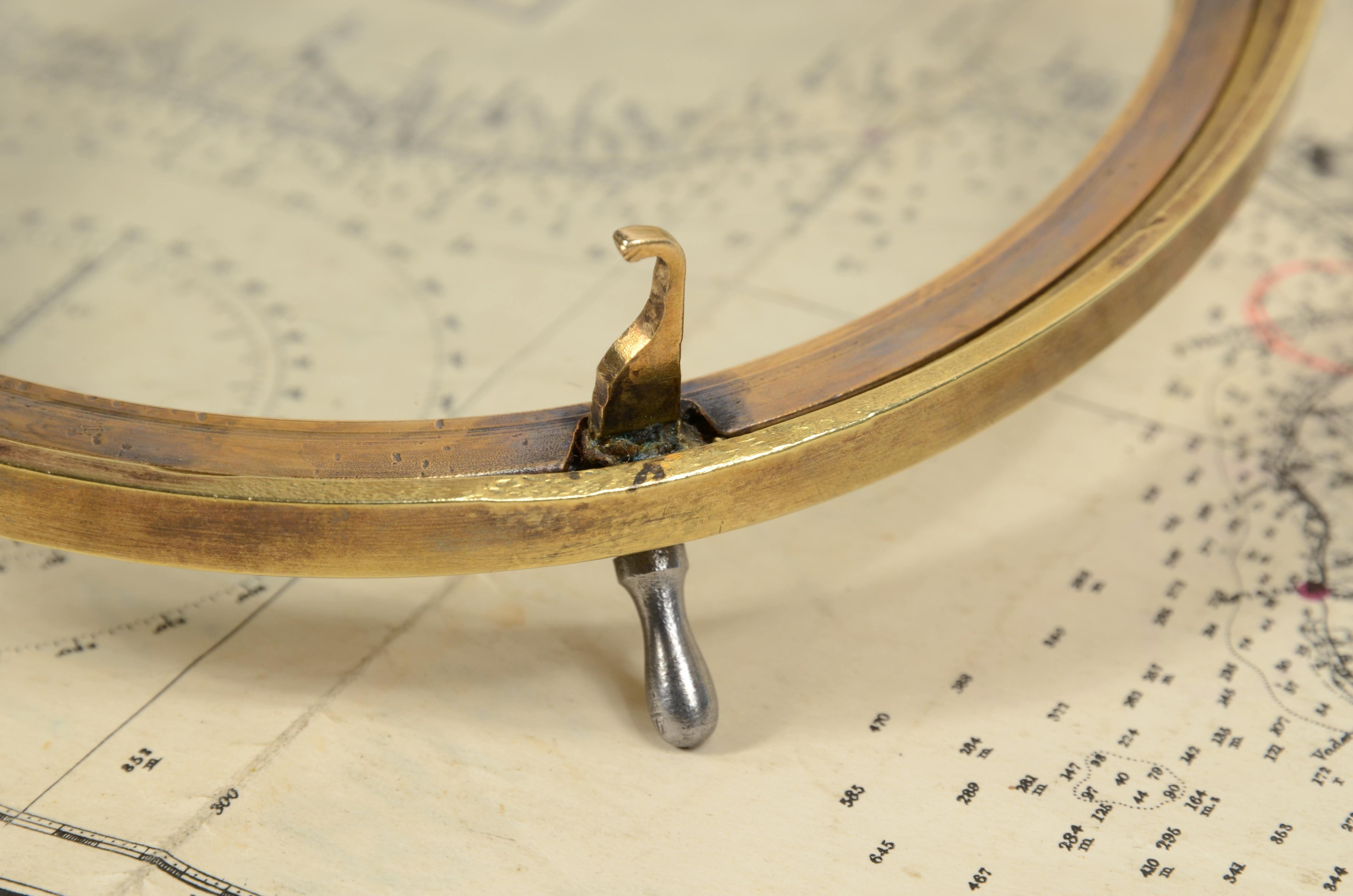 Horloge marine murale 7 jours signée Smith's Circklewood N. W. 2 de 1932 en vente 2