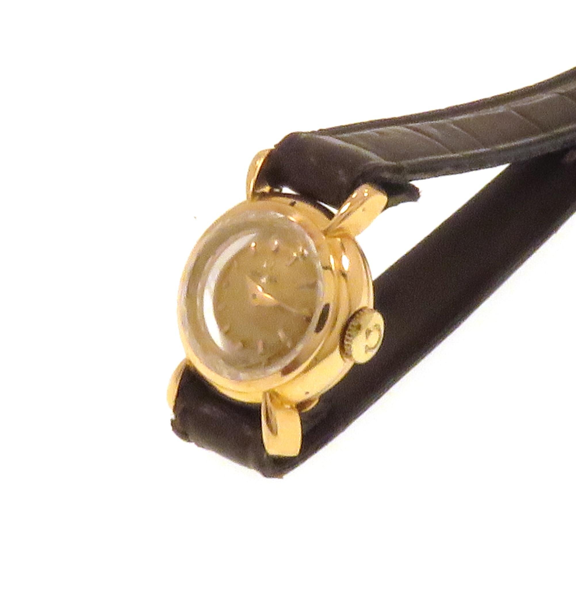 Omega Women's 1950 Gold Wrist Watch In Good Condition For Sale In Milano, IT