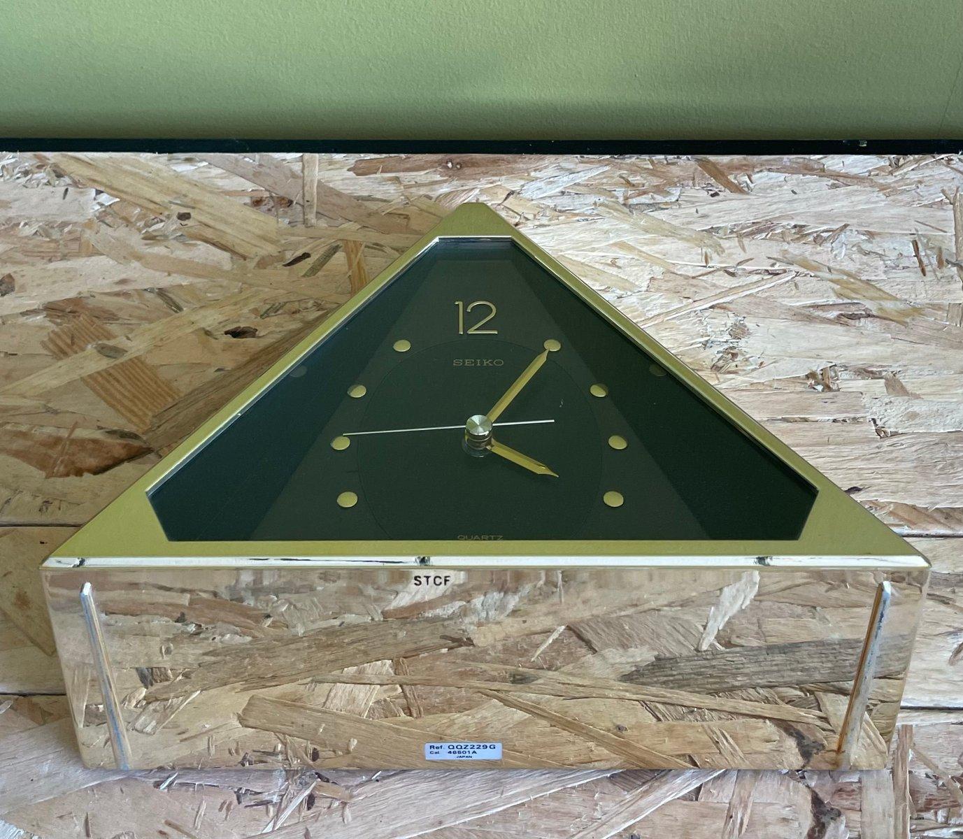 Seiko Quarz-Pyramidenuhr, Japan, 1980er Jahre im Zustand „Hervorragend“ im Angebot in modena, Emilia-Romagna