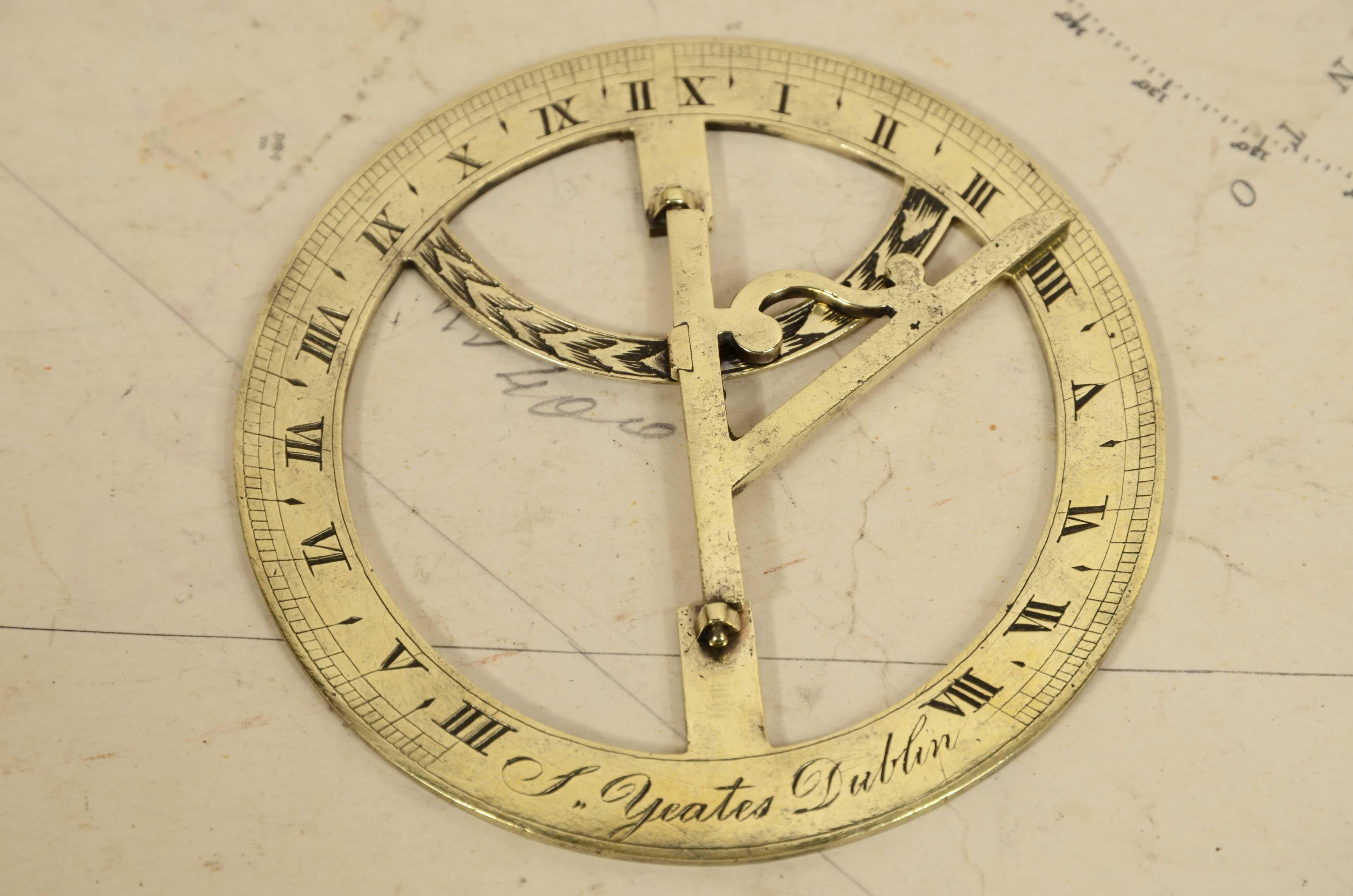 Early 19th century equinoctial sundial clock signed S. Yeates 1762-1834 For Sale 7