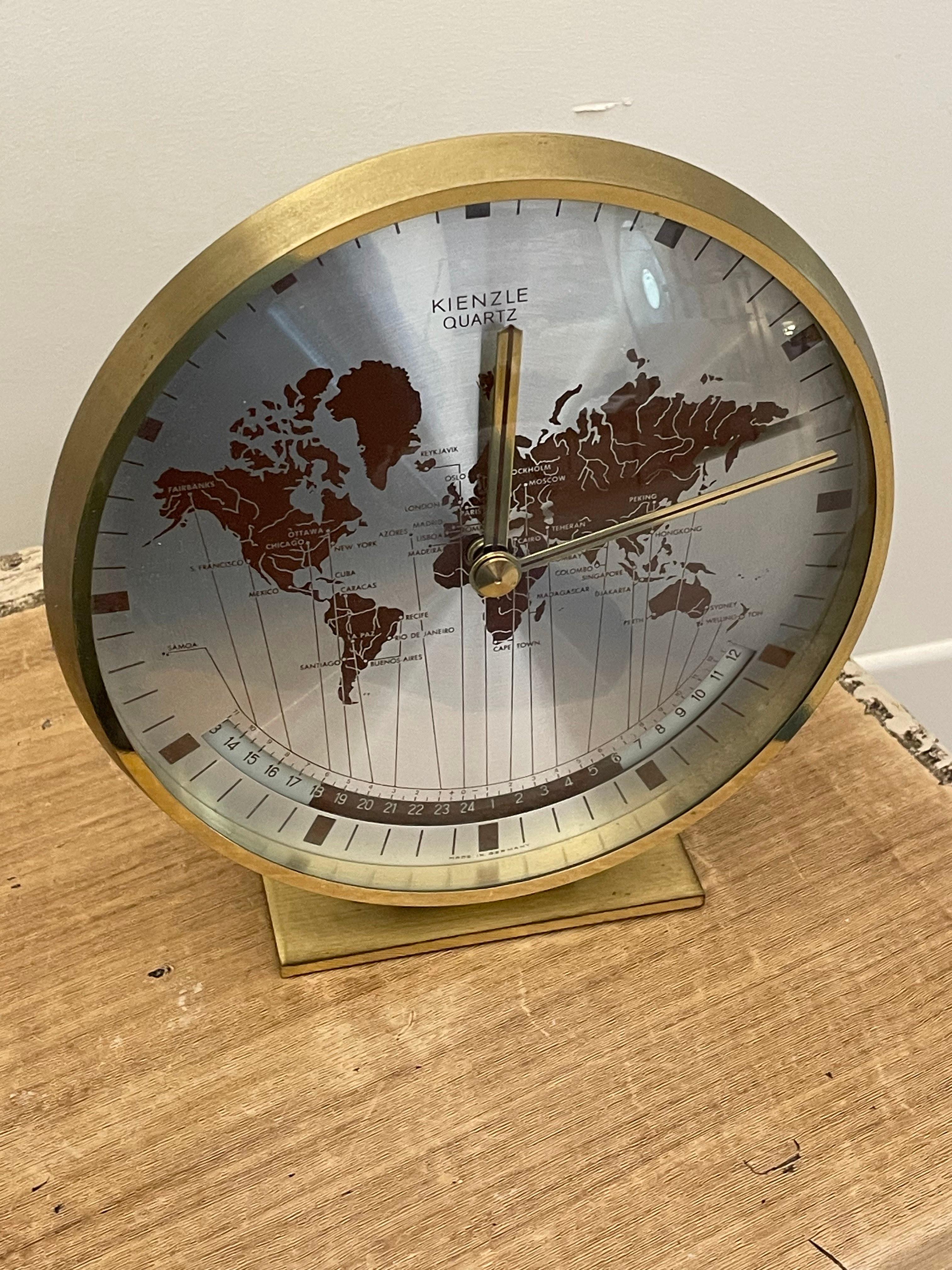 Horloge universelle par Heinrich Möller pour Kienzle International, 1970 Bon état - En vente à SAN PIETRO MOSEZZO, NO