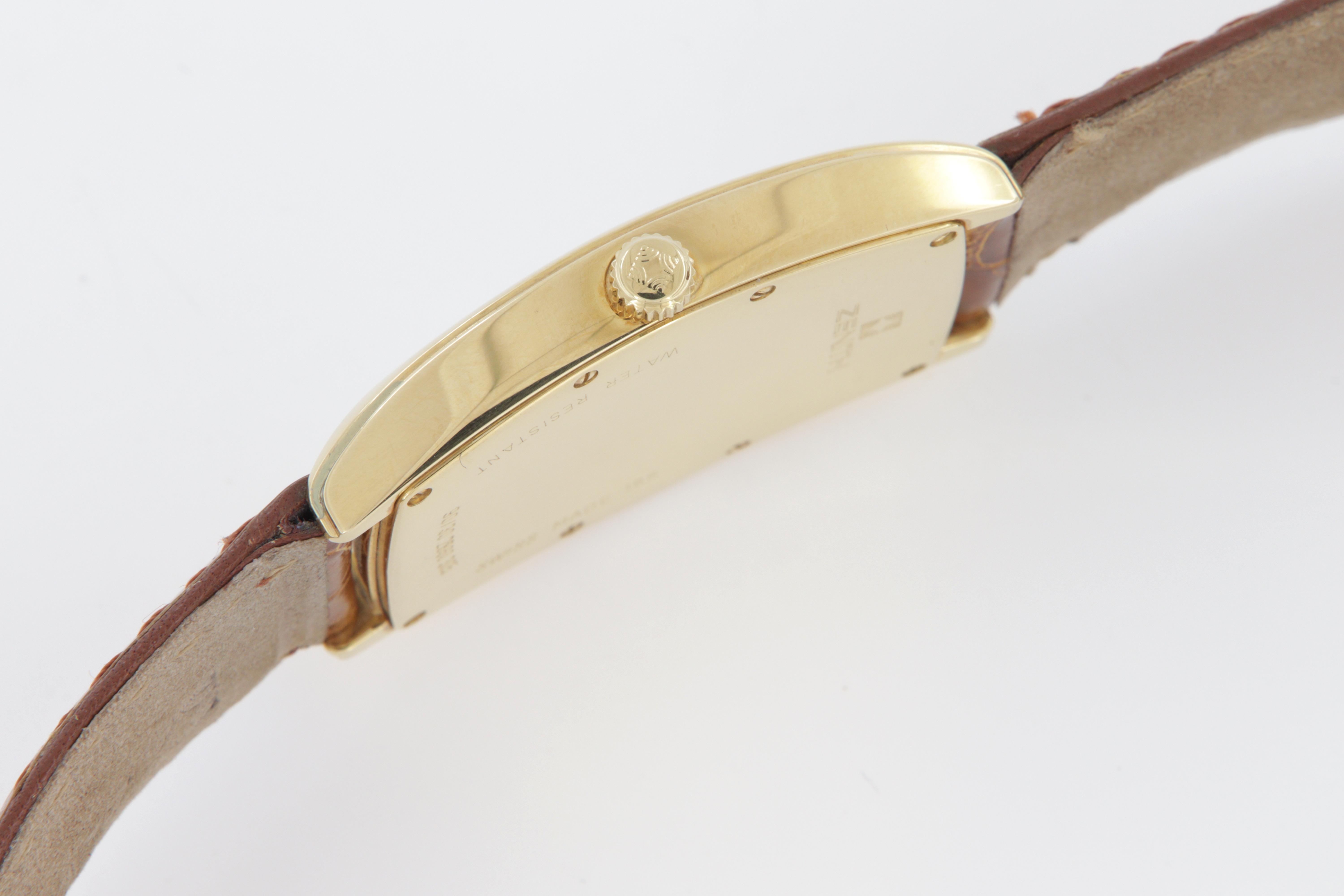 Zenith tonneau gold watch with manual winding new old stock en vente 7