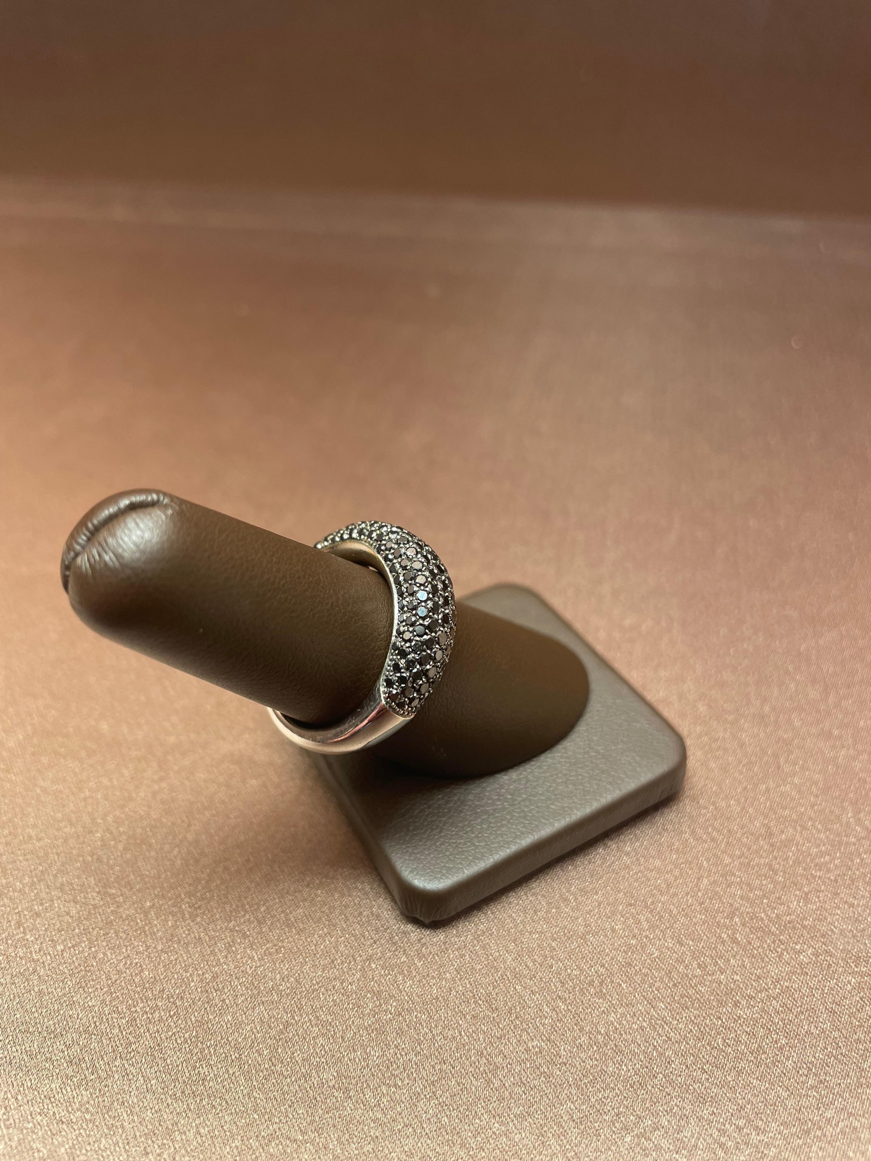 Oromalia 18 Karat Weißgold Ring mit schwarzen Diamanten ca. 0,80 Karat im Zustand „Neu“ im Angebot in Cliffside Park, NJ