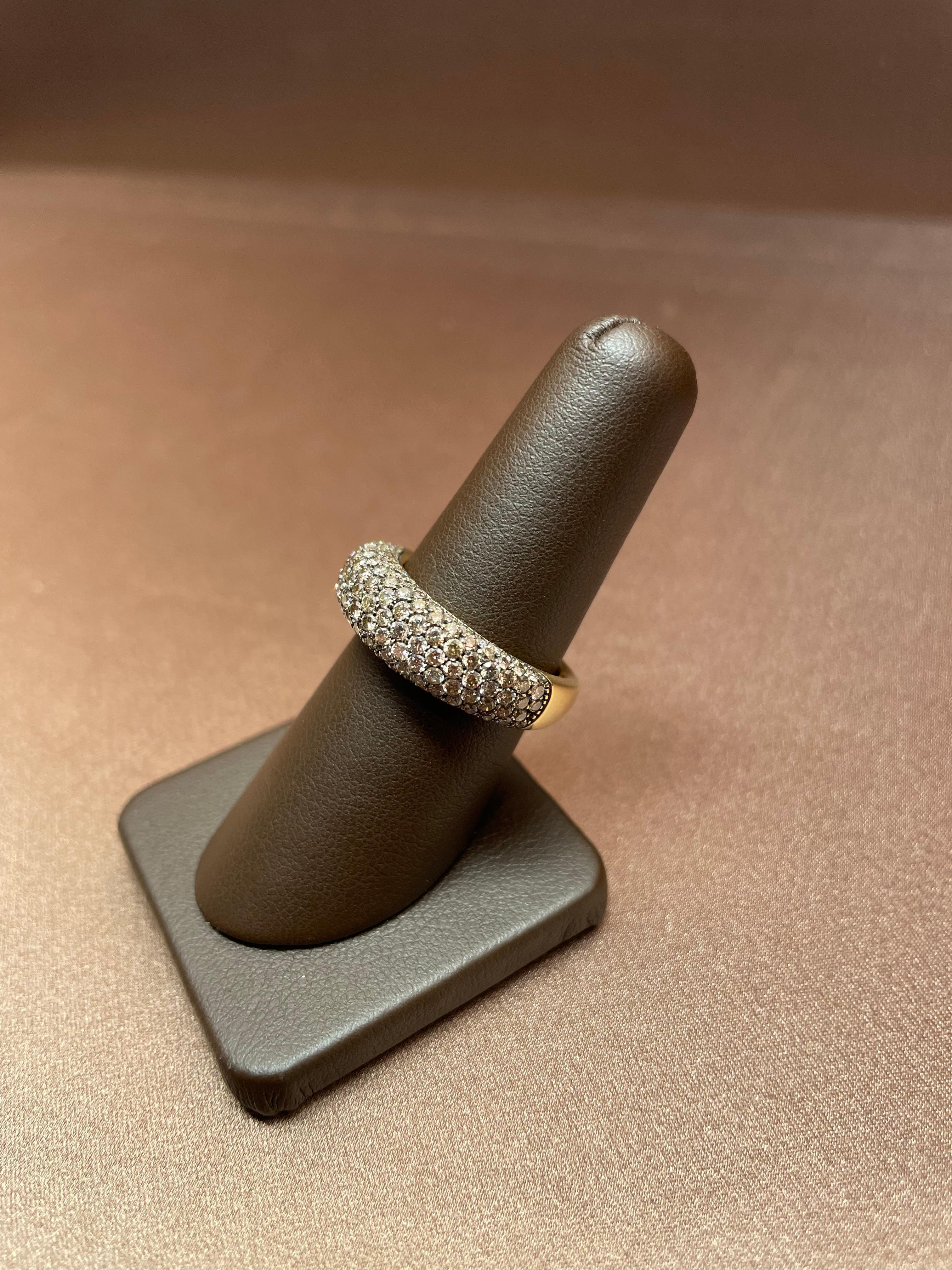 Oromalia 18K YG Champagner Diamantband ca. 0,80 Karat Hergestellt in Florenz im Zustand „Neu“ im Angebot in Cliffside Park, NJ