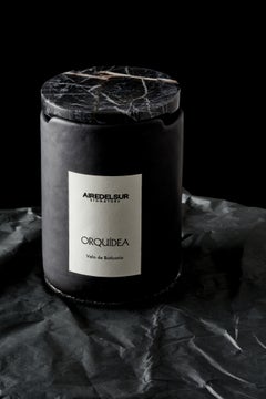 ORQUIDEA Signature Scented Candle, Ceramic & Natural Onyx Stone