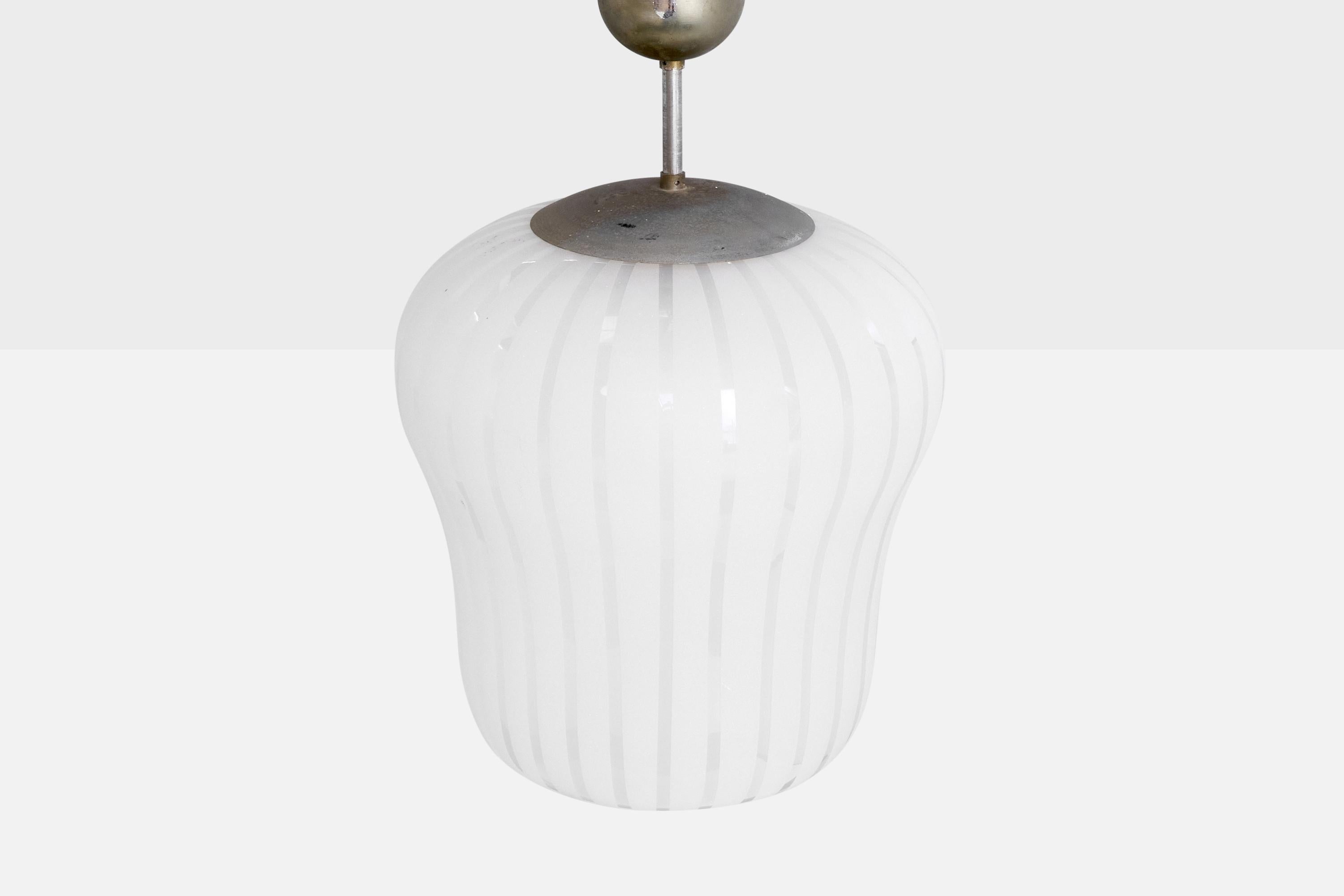 Svedese Orrefors Attribution, lampada a sospensione, nichel, vetro, Svezia, anni '40 in vendita
