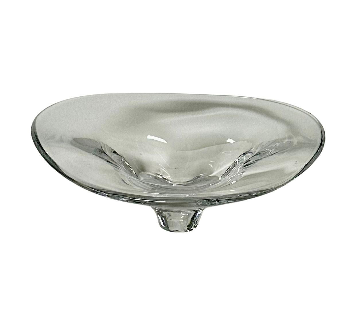A mid century Orrefors signed crystal bowl. Sweden, circa 1970s and is in great condition. 
