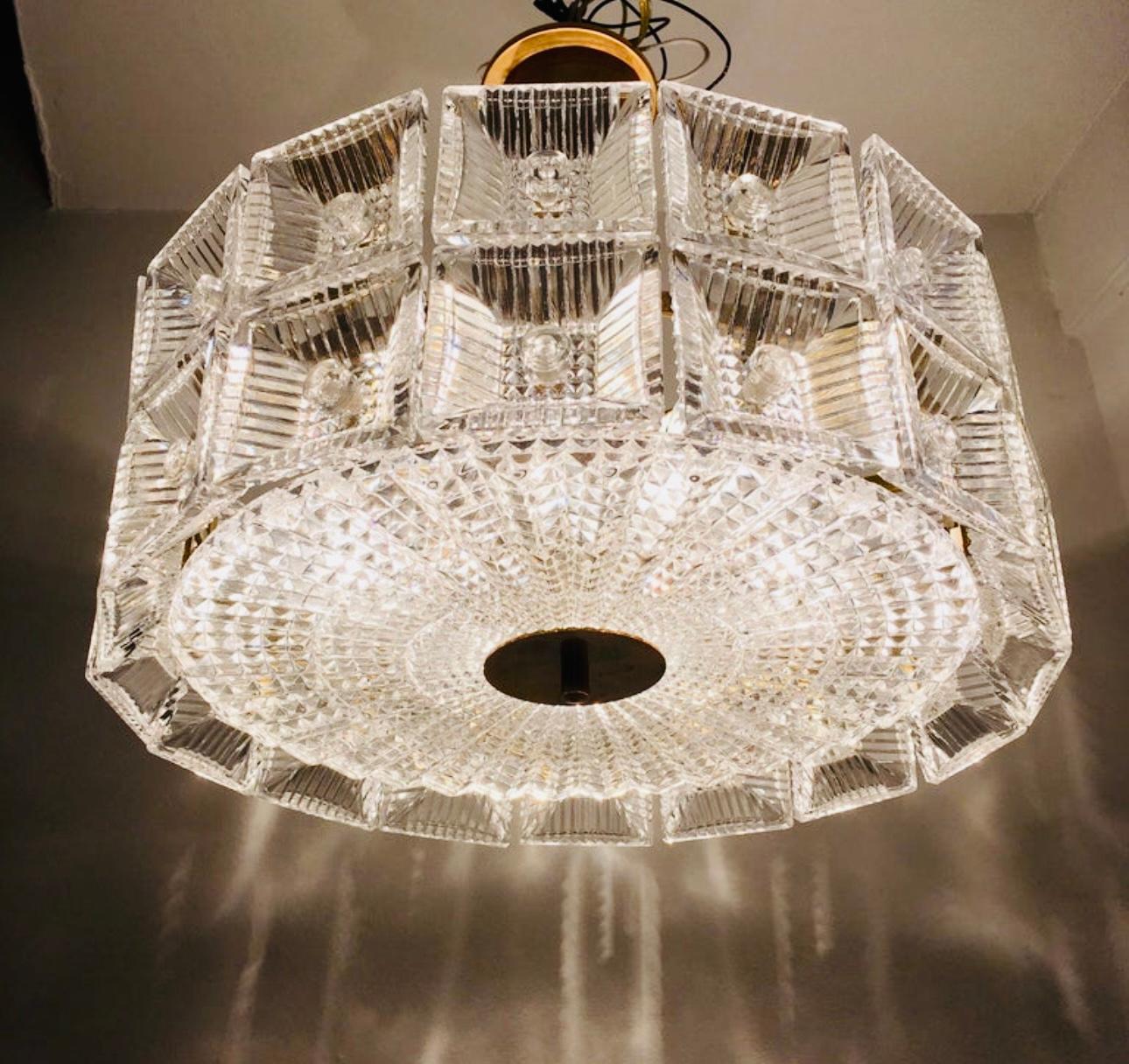 Orrefors Carl Fagerlund 1960s Crystal Flush Chandelier Pendant Excellent état - En vente à New York, NY
