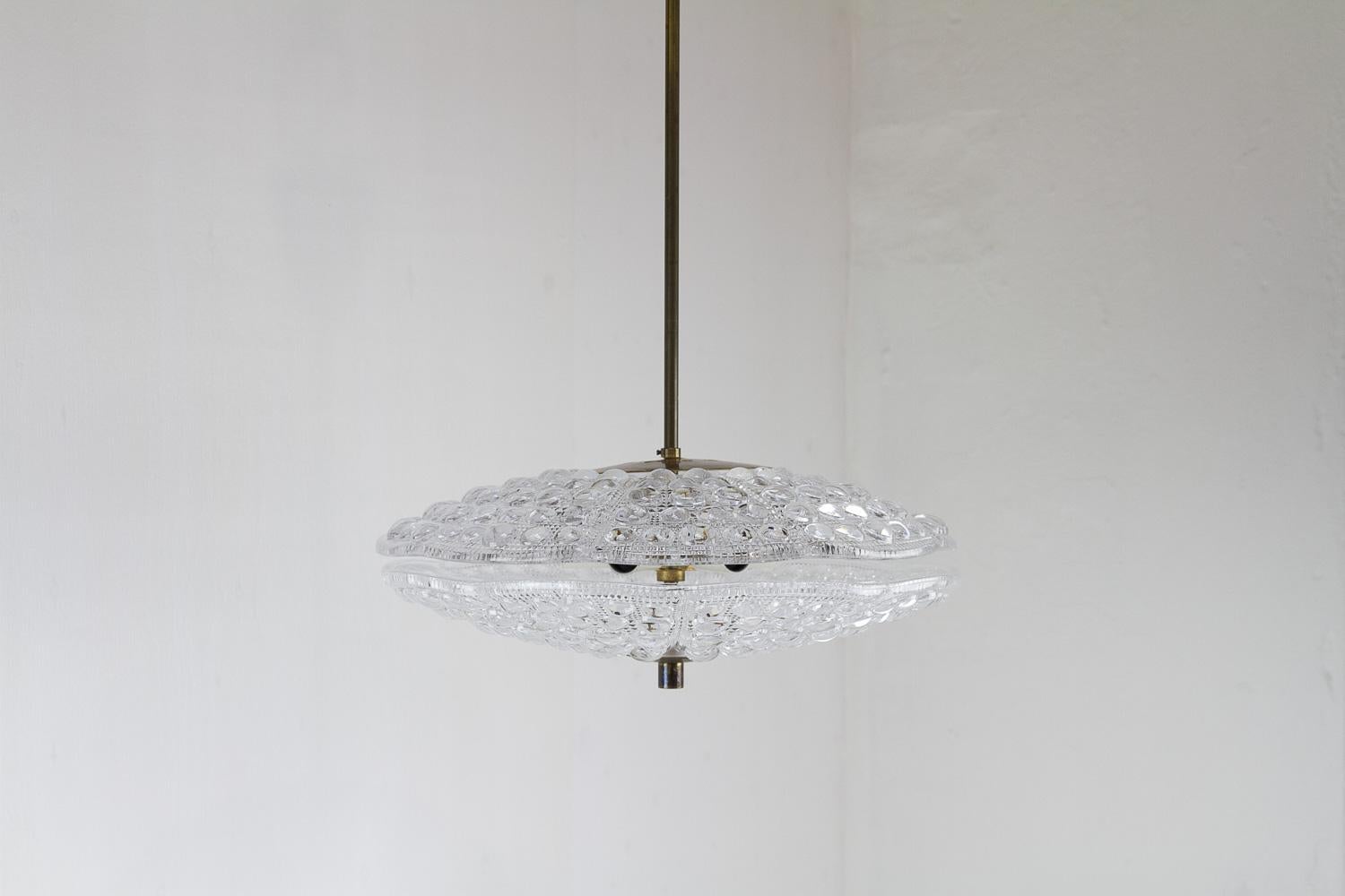 Orrefors Crystal and Brass Pendant by Fagerlund for Lyfa, 1960s. For Sale 8