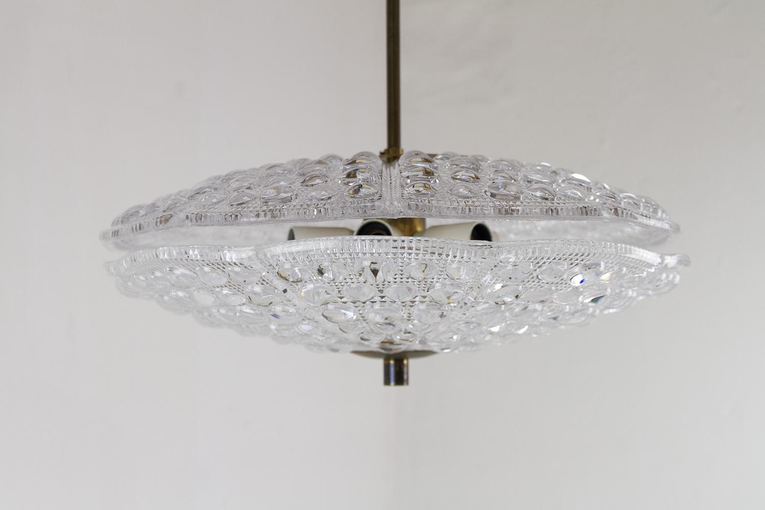 Orrefors Crystal and Brass Pendant by Fagerlund for Lyfa, 1960s. For Sale 3