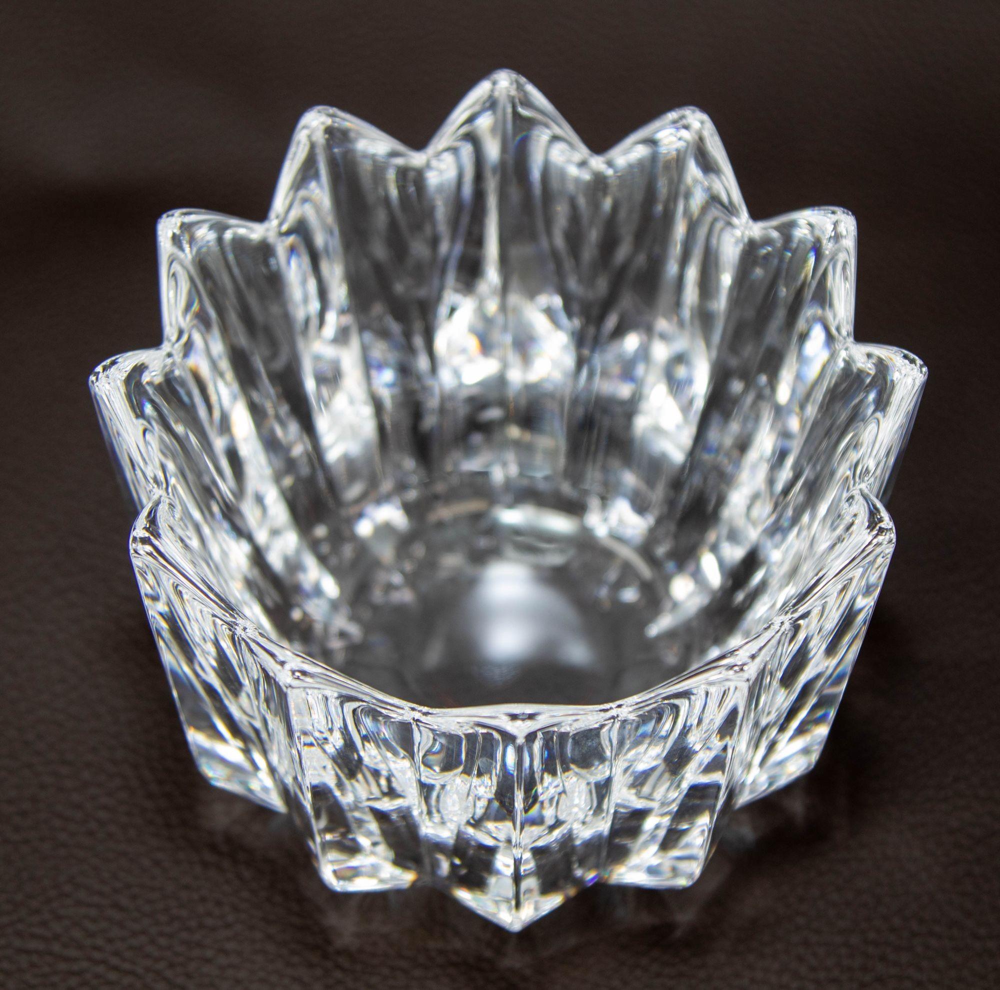 Suédois Orrefors Crystal Fleur Crown Bowl by Jan Johansen Sweden 1970s en vente