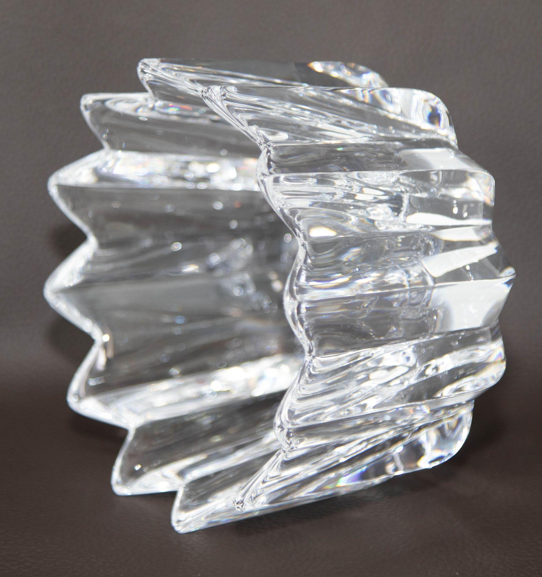 Orrefors Crystal Fleur Crown Bowl by Jan Johansen Sweden 1970s Bon état - En vente à North Hollywood, CA