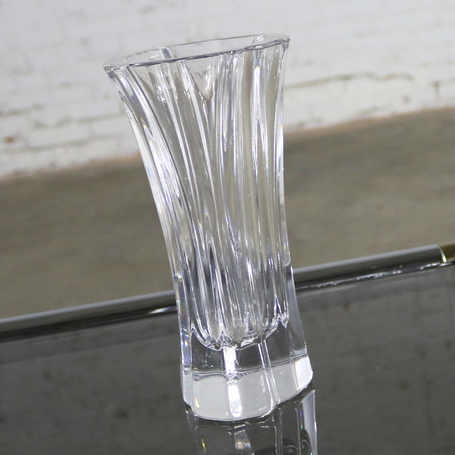 Orrefors Crystal Vase by Lars Hellsten Signed and Numbered LH 4599-22 1