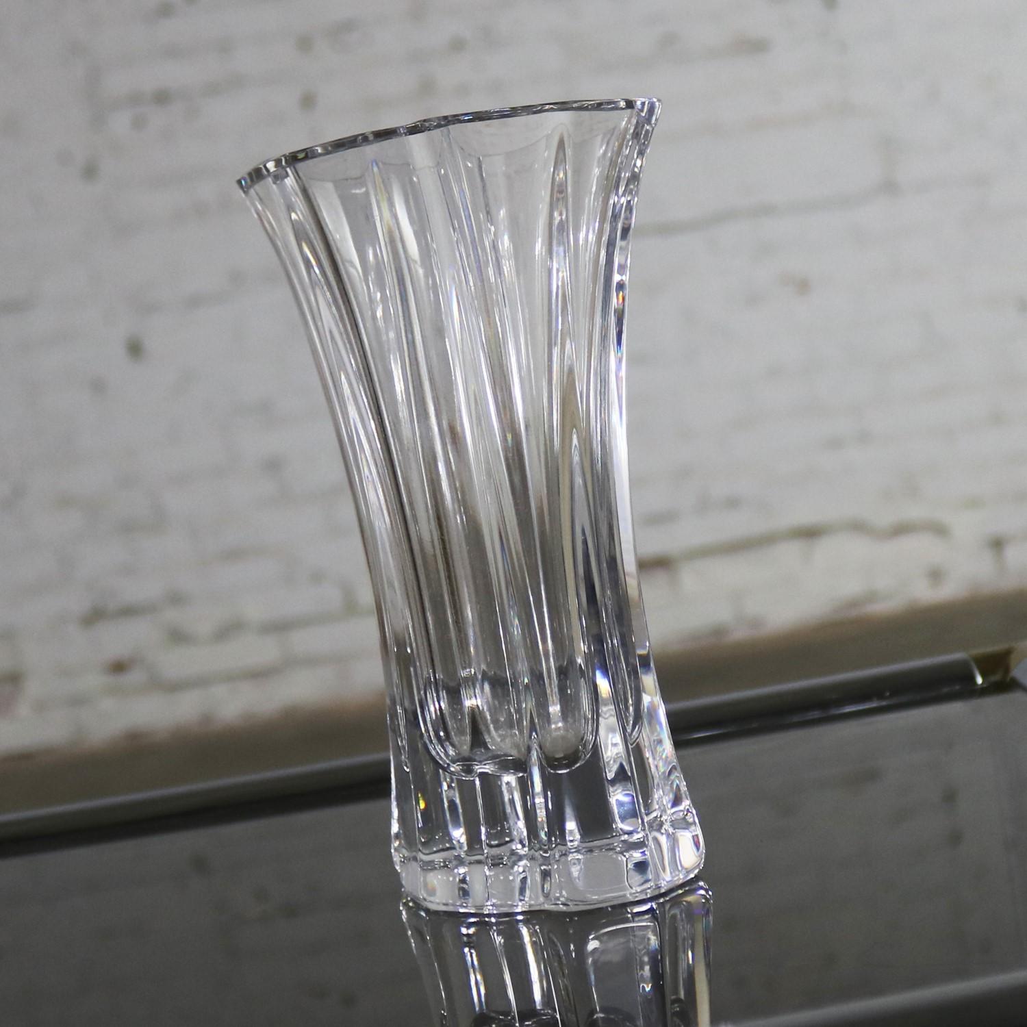 Orrefors Crystal Vase by Lars Hellsten Signed and Numbered LH 4599-22 5