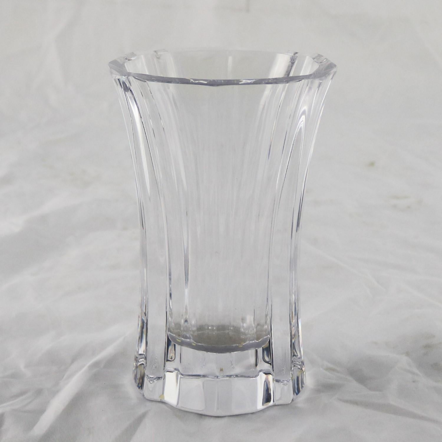 Swedish Orrefors Crystal Vase by Lars Hellsten Signed and Numbered LH 4599-22