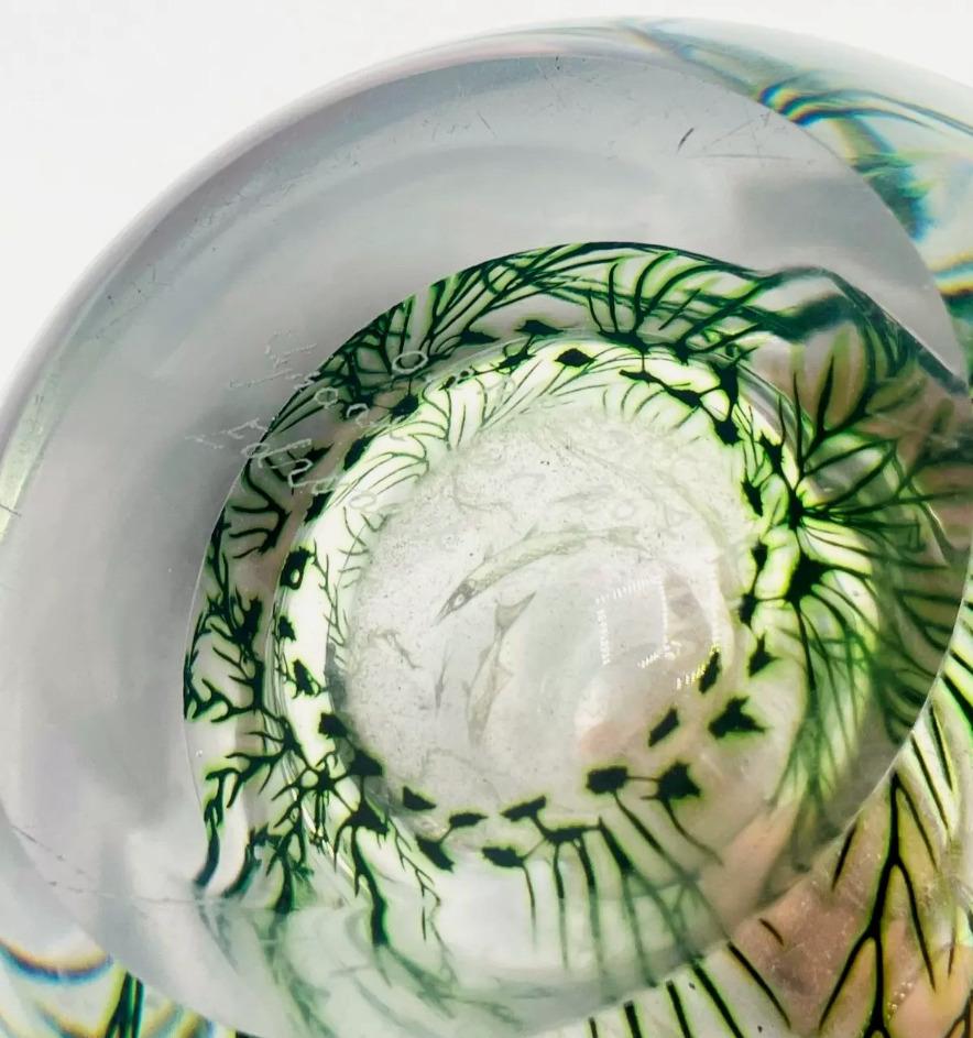 Orrefors Edward Hald Graal Fish Art glass vase from the 1940s
Beautiful Scandinavian designed Orrefors Graal crystal vase, a master piece created by the renowned Swedish designer Edward Hald in the 1940s.
The Graal technique, developed by Orrefors,