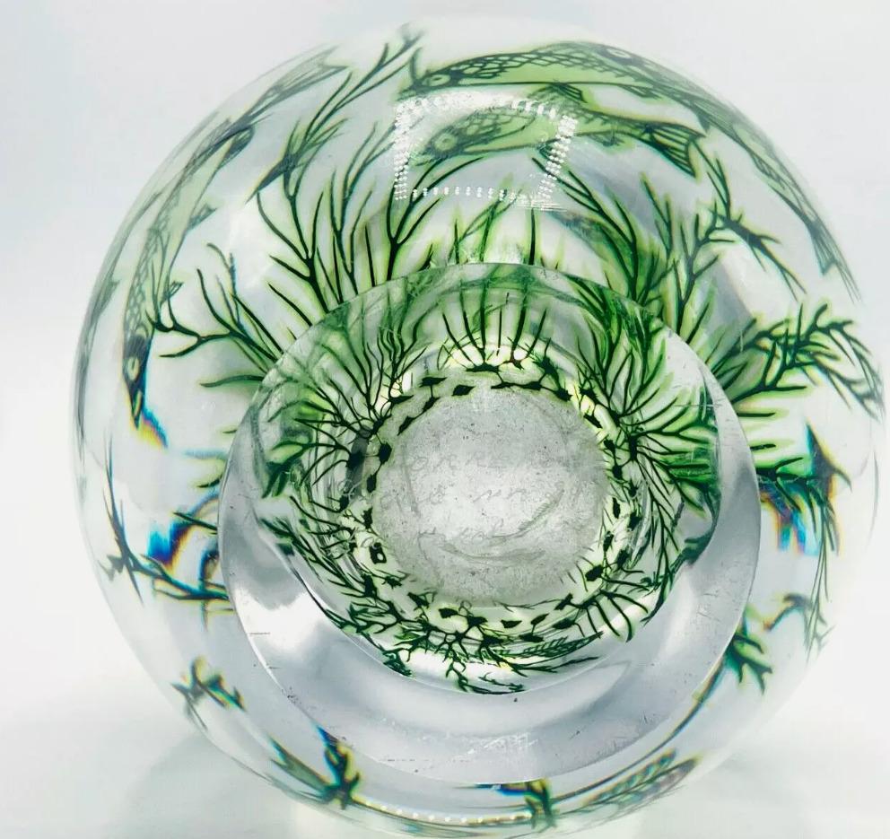 Swiss Orrefors Edward Hald Graal Fish Art glass vase from the 1940s For Sale