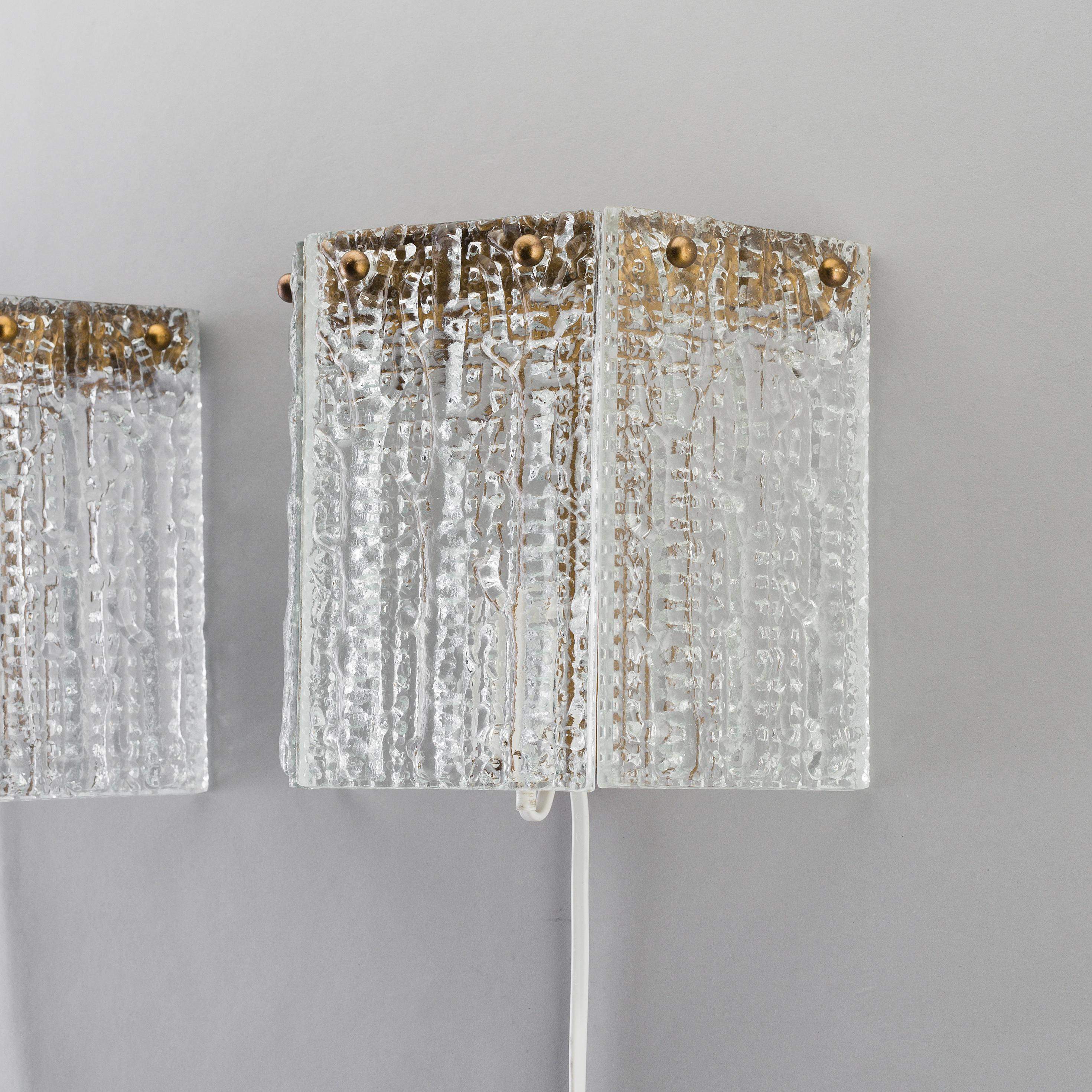 Orrefors Sconces / wall light  Glass and brass. Sweden 1960 In Excellent Condition For Sale In Paris, FR