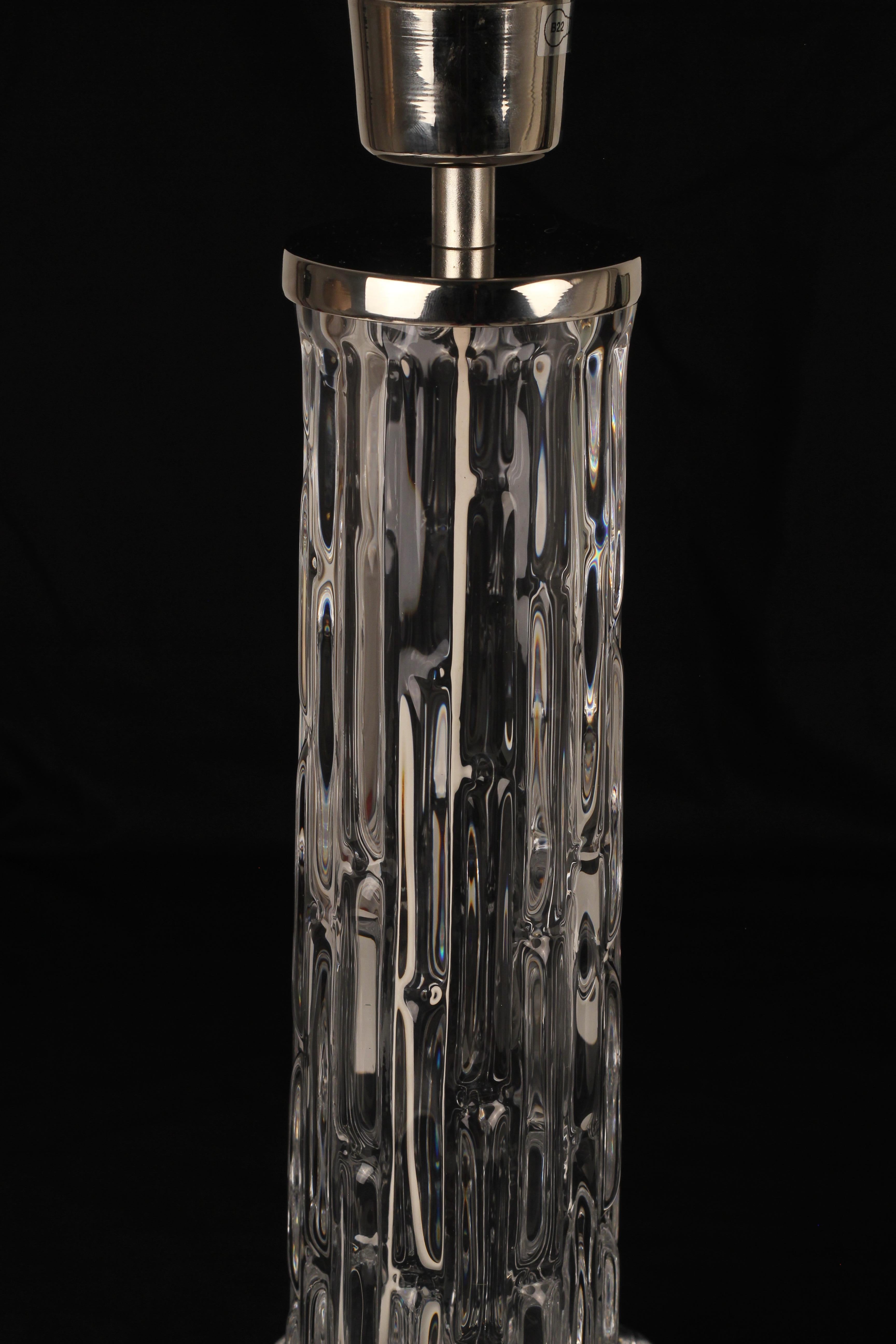 Lampe de bureau en verre Orrefors Modèle Rd de Carl Fagerlund ressemblant à de l'eau gelée en vente 3
