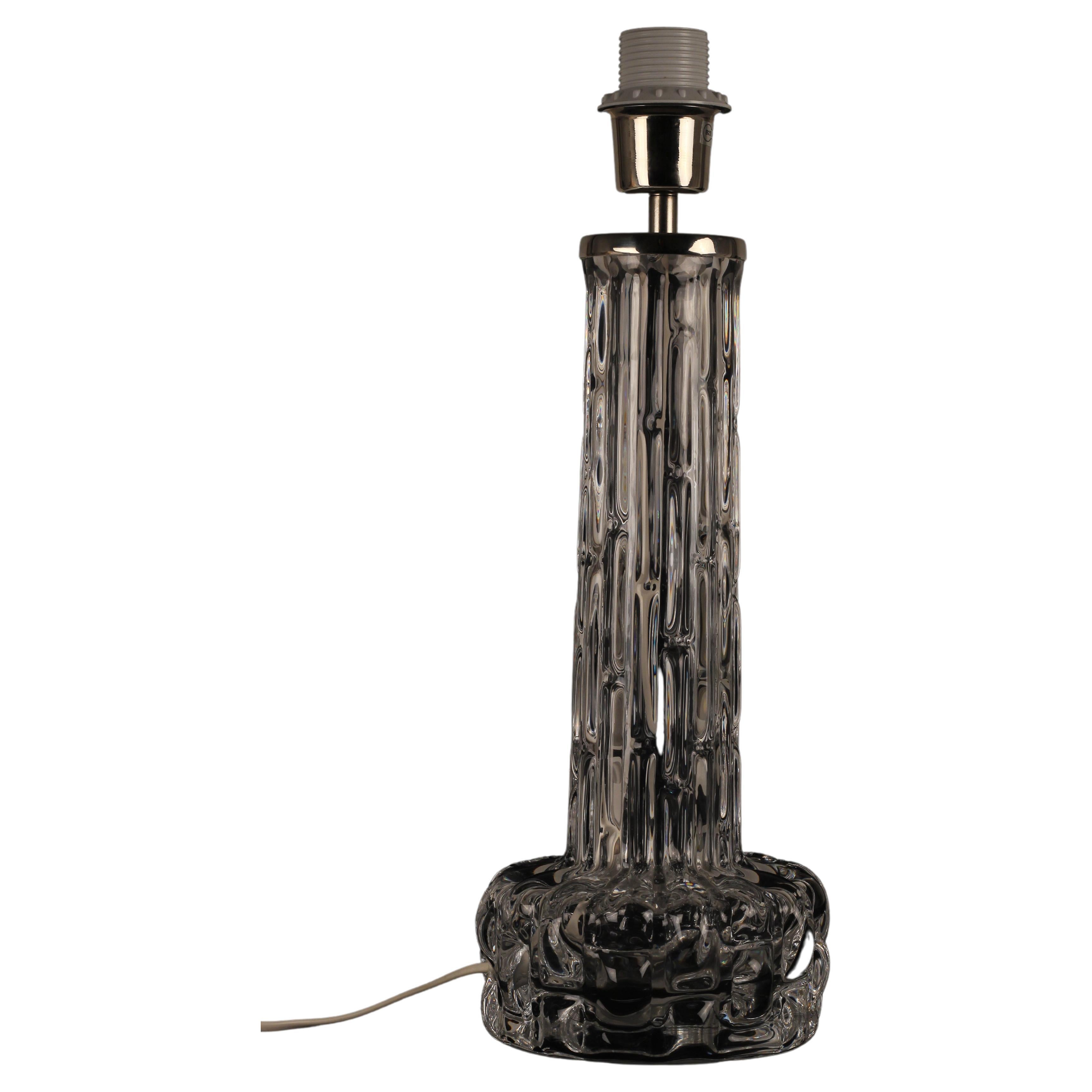 Scandinave moderne Lampe de bureau en verre Orrefors Modèle Rd de Carl Fagerlund ressemblant à de l'eau gelée en vente