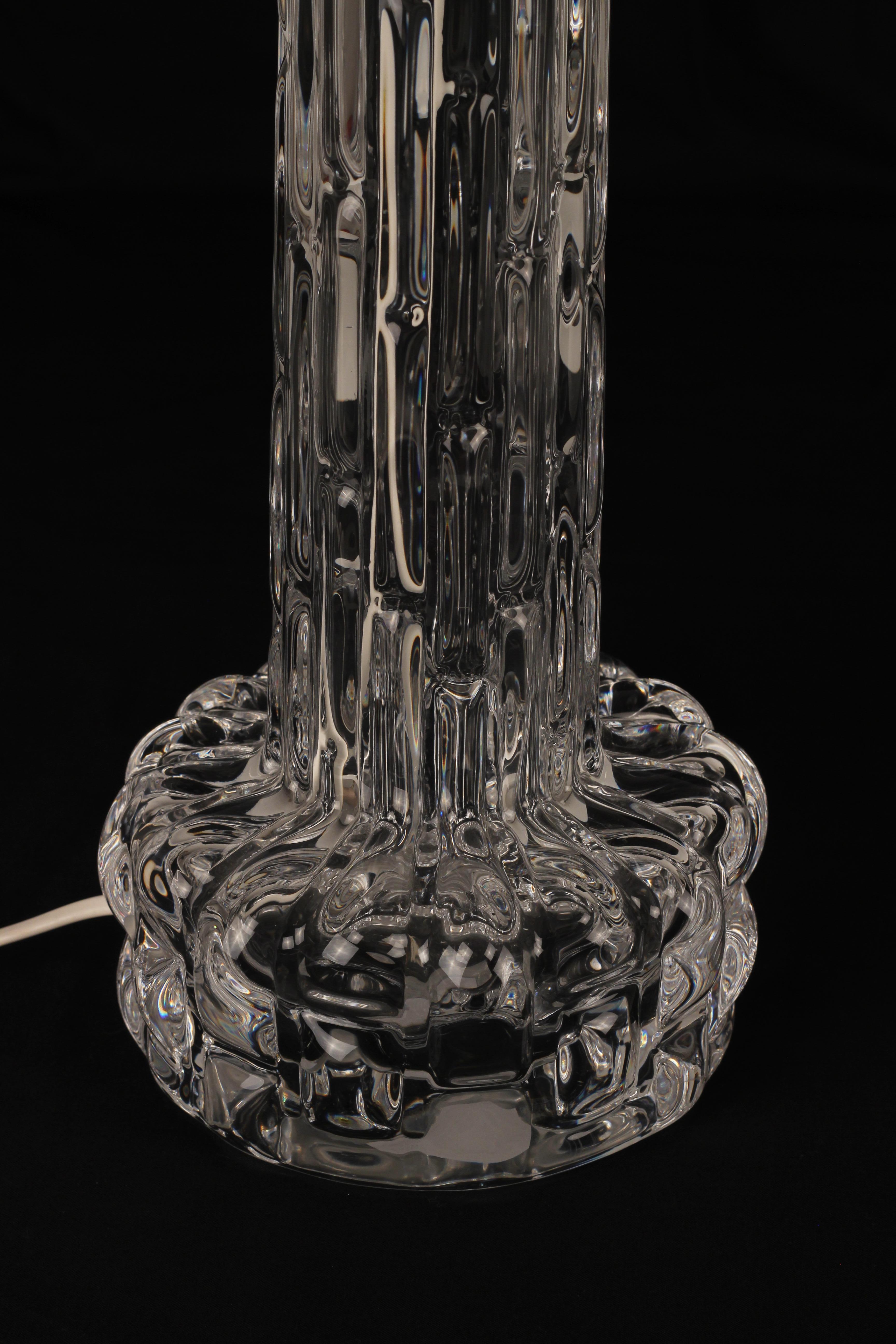 Orrefors Glass Table Light Model Rd by Carl Fagerlund Resembling Frozen Water In Good Condition For Sale In London, GB