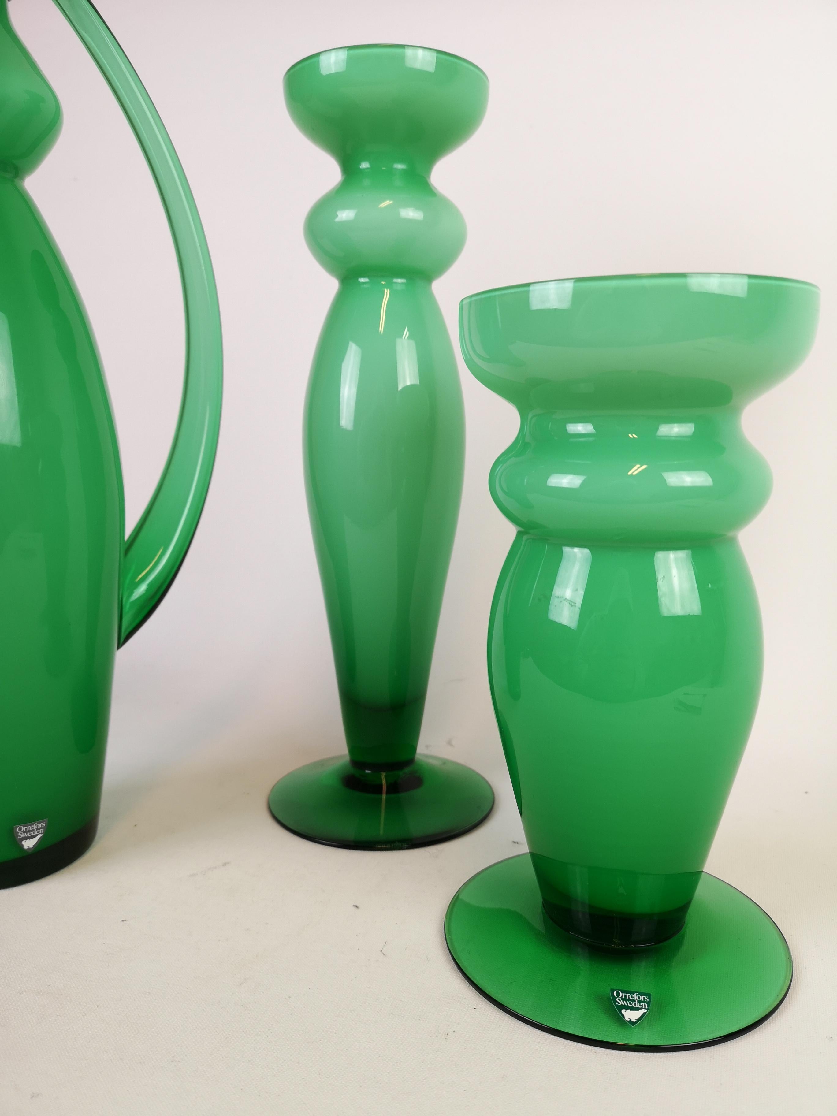 Orrefors Dreiteiliges Set aus grünem Glas von Orrefors, Schweden (Skandinavische Moderne) im Angebot