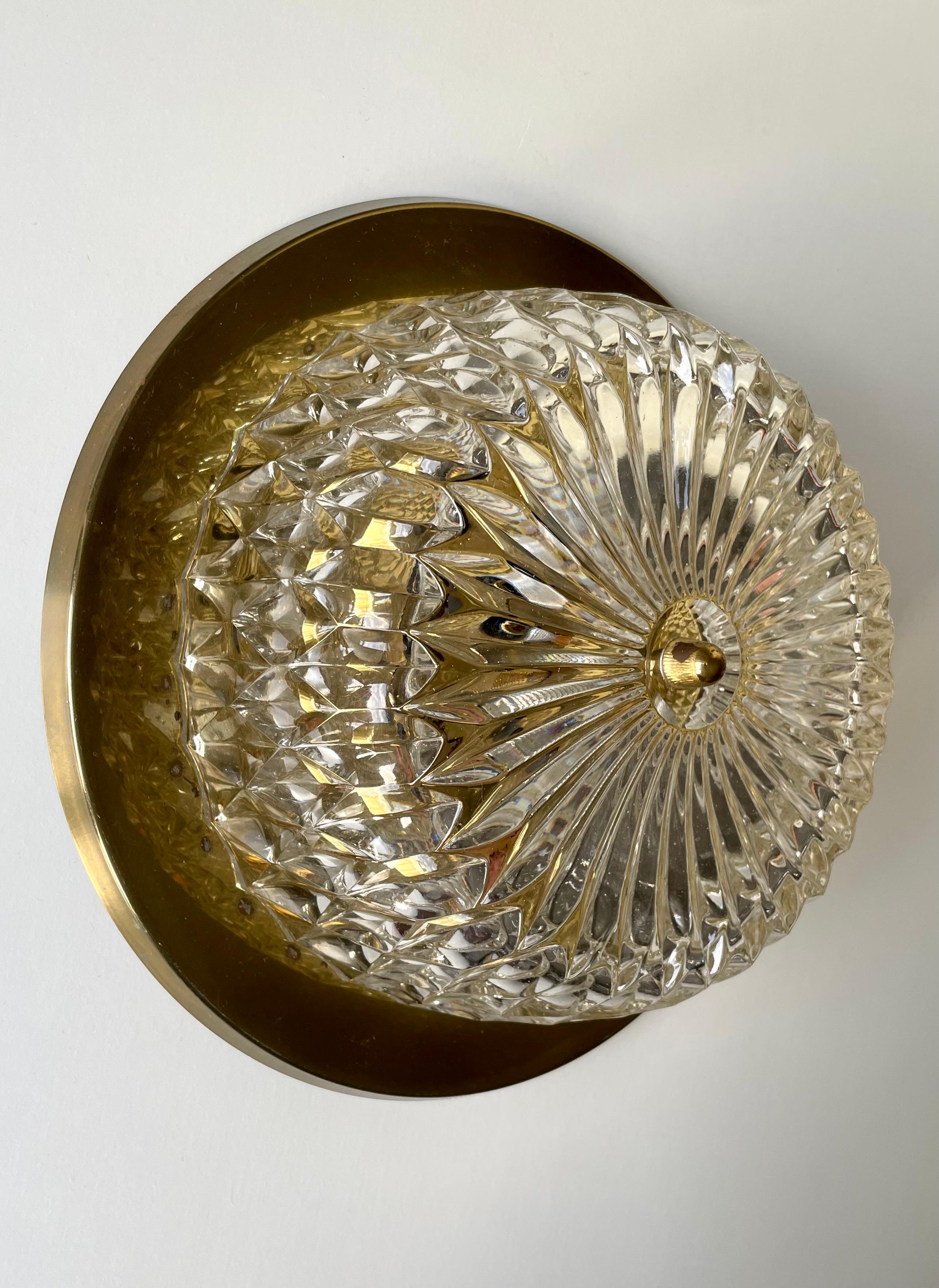 Orrefors, Lyfa 1960s Modern Textured Glass Brass Sconce For Sale 3