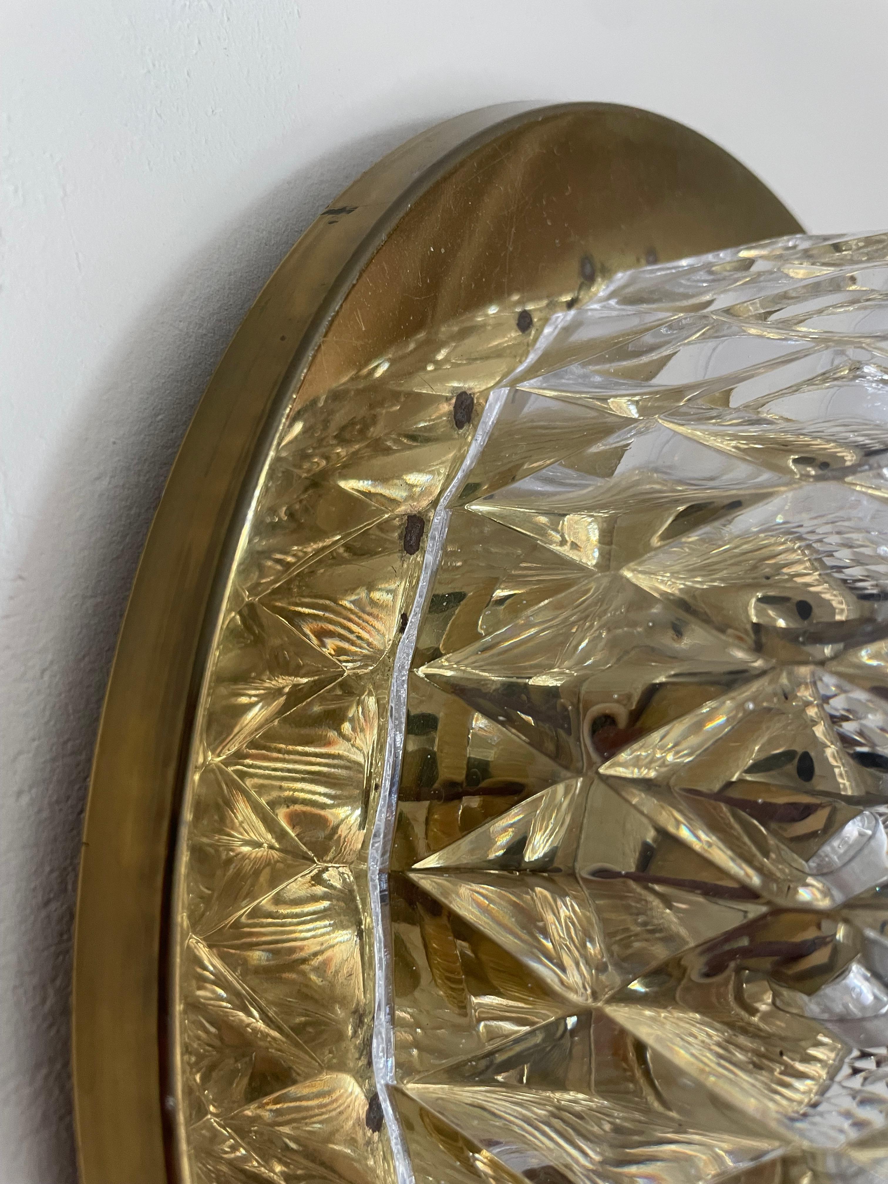 Orrefors, Lyfa 1960s Modern Textured Glass Brass Sconce im Angebot 5