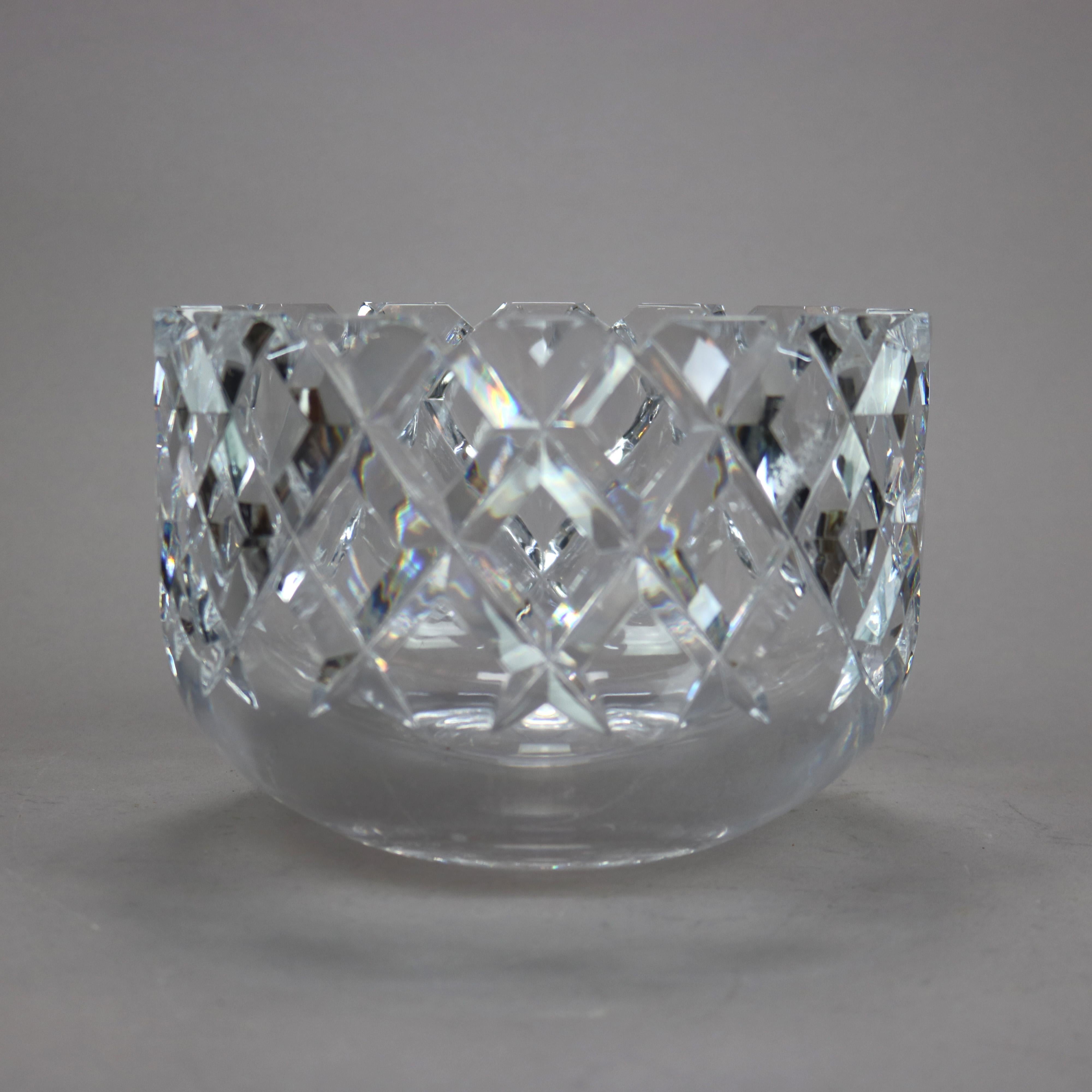 Orrefors Sofiero Cut Lead Crystal Fruit Bowl 20th C In Good Condition For Sale In Big Flats, NY