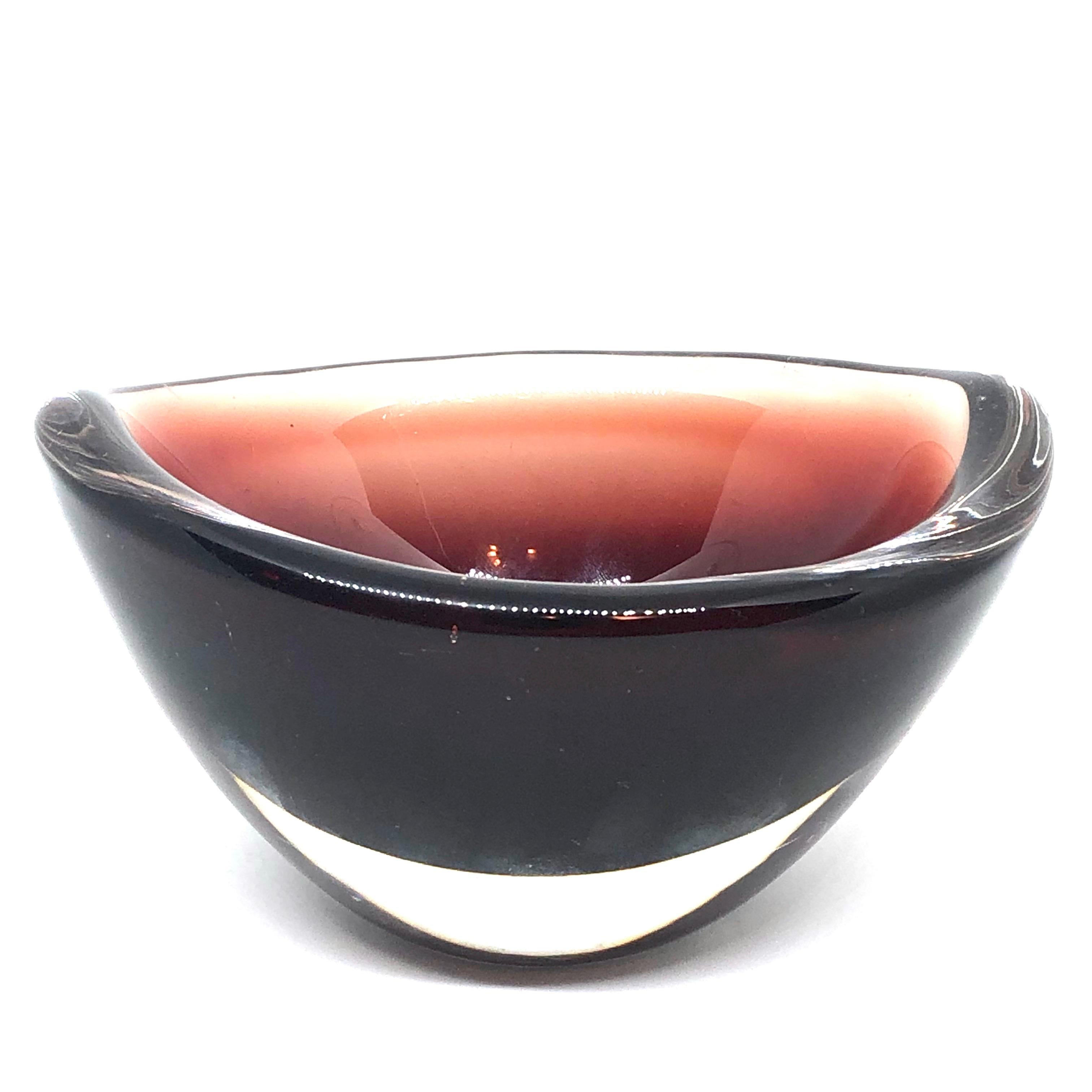 Rare circa 1950s unusually shaped canoe studio bowl, modernist design by world famous 