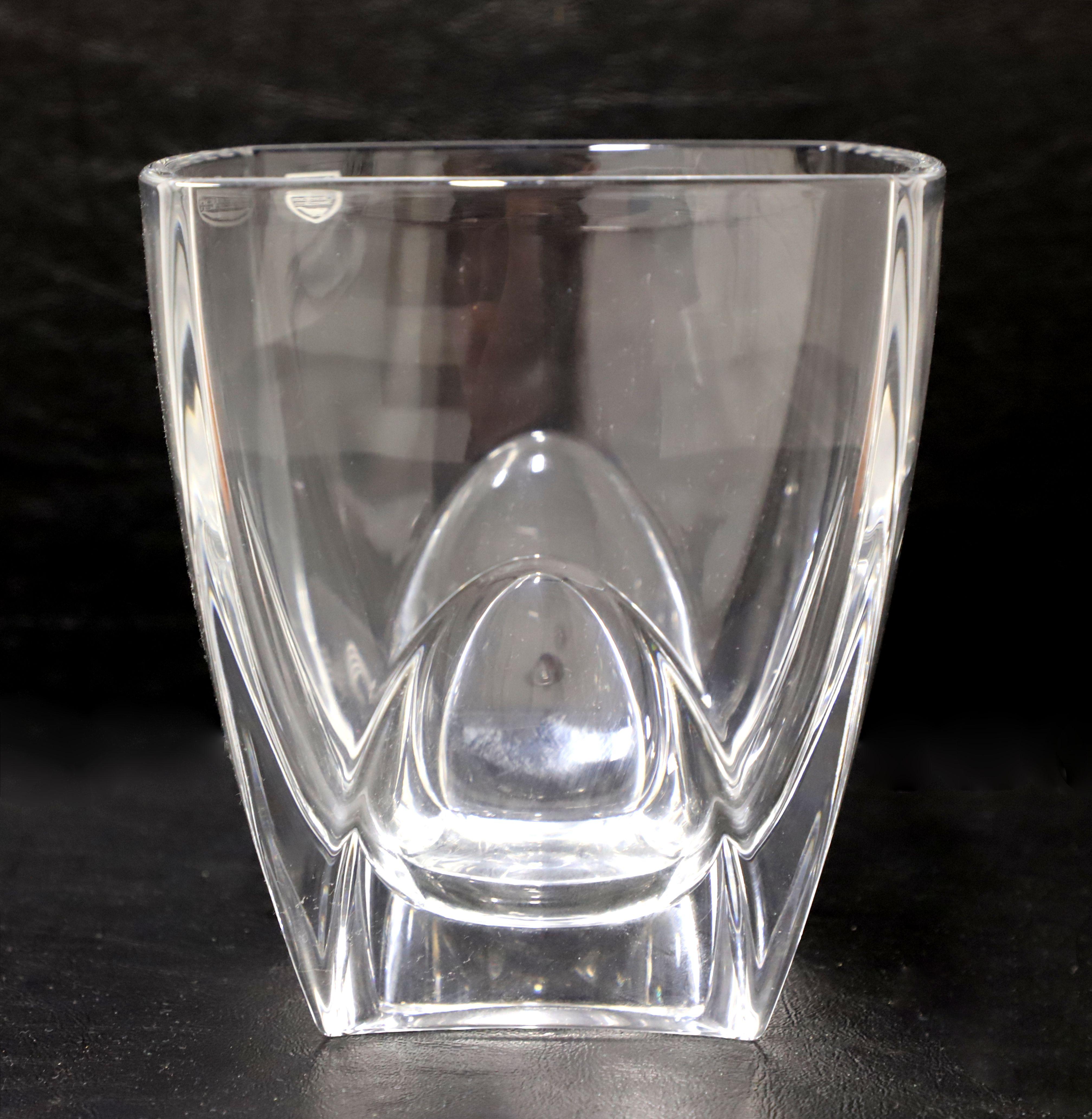 Suédois ORREFORS Suède Vase carré en cristal clair de 7