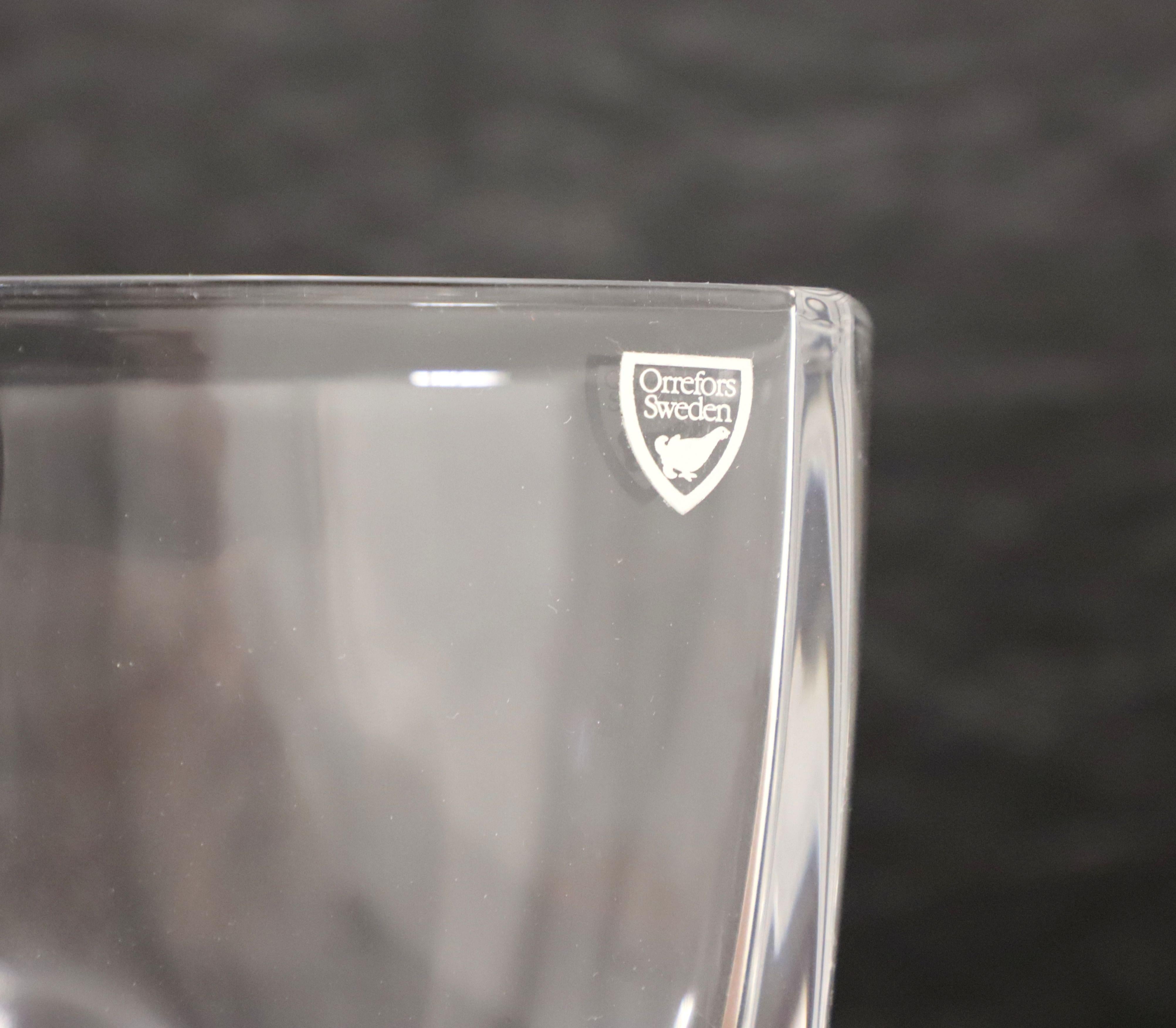 ORREFORS Suède Vase carré en cristal transparent de 7 pouces - B 1