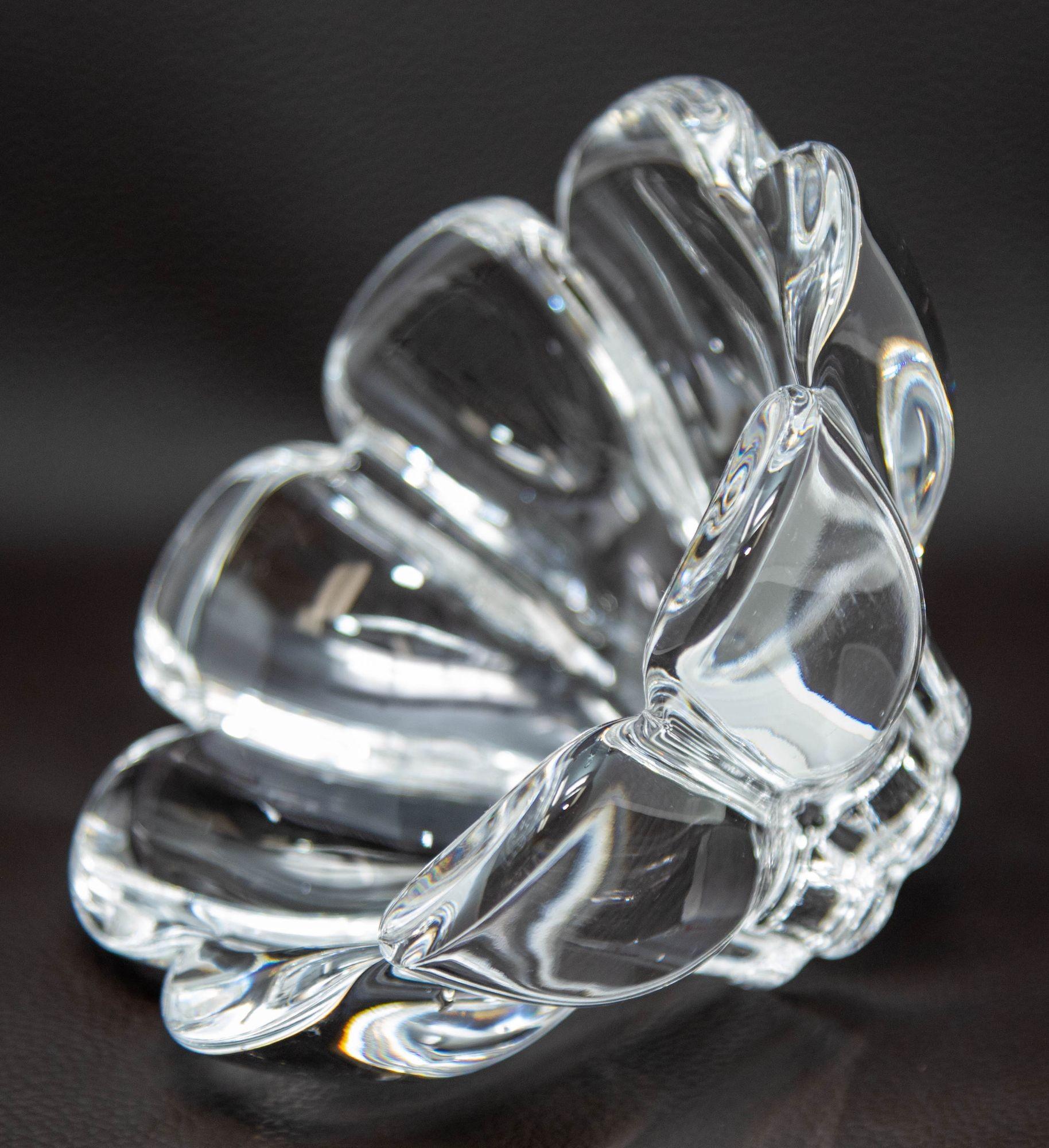 Orrefors Sweden Crystal Flower Petal Shaped Bowl Dish 1980s In Good Condition In North Hollywood, CA