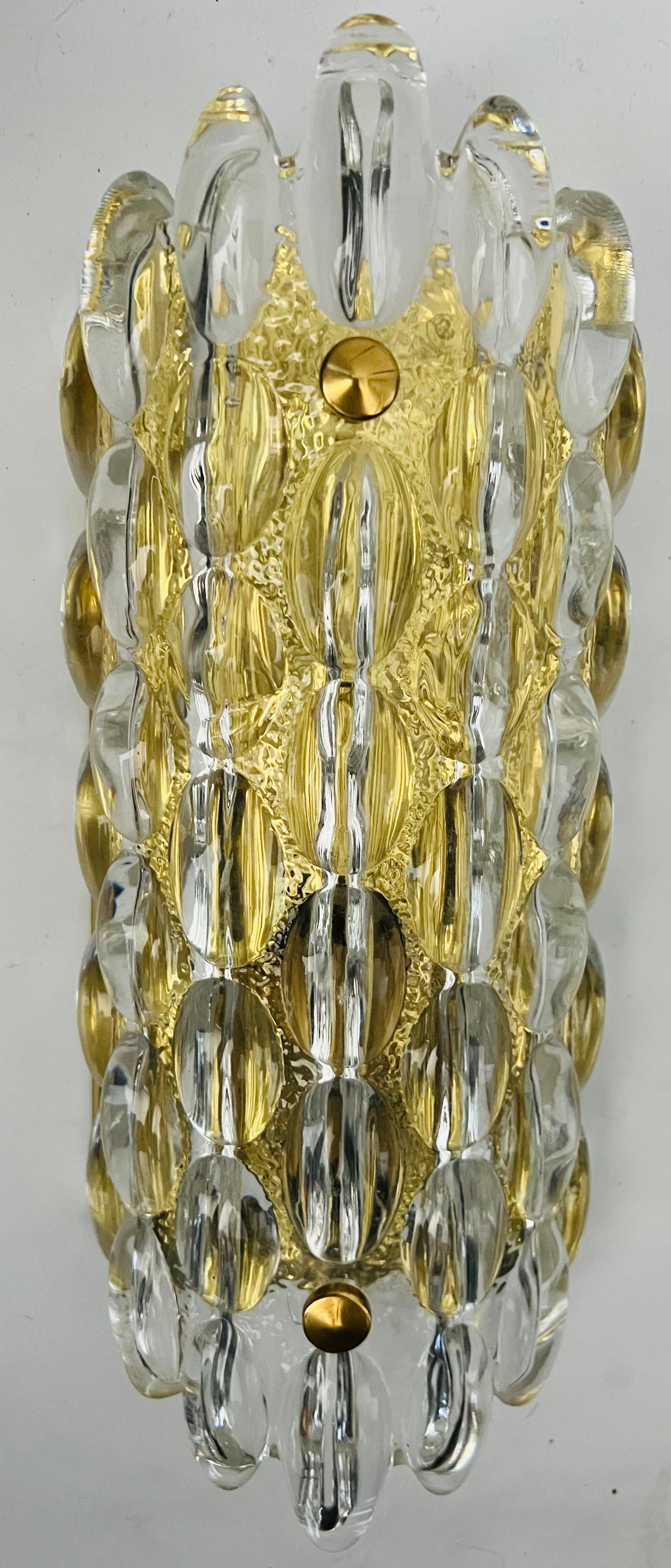 Orrefors Swedish 1950s Crystal Bubble Wall Lamp Midcentury  In Excellent Condition For Sale In New York, NY