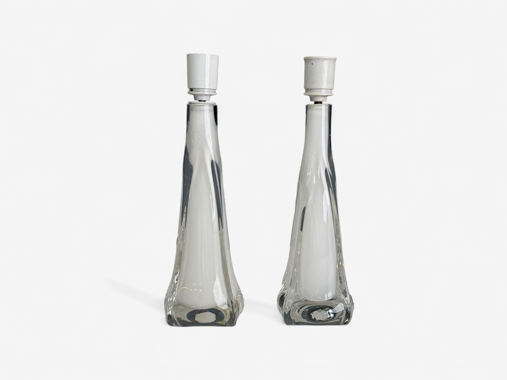 Verre Orrefors, moderne suédois, verre blanc, petites lampes de table, Suède, années 1960 en vente