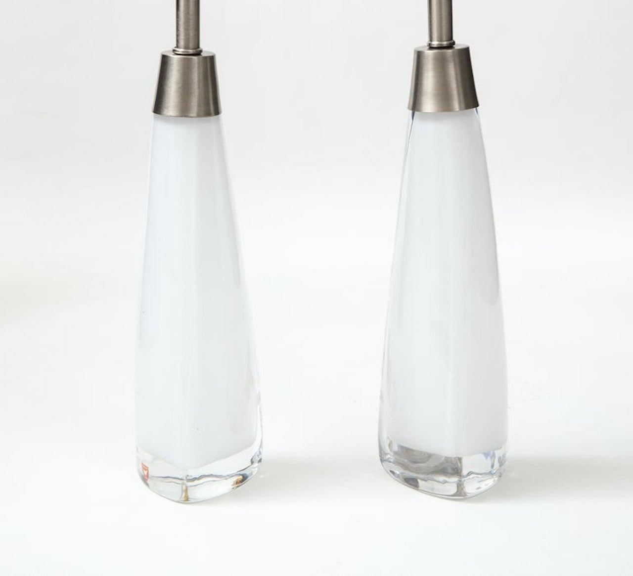 Orrefors Weiße Kristalllampen im Zustand „Hervorragend“ im Angebot in New York, NY