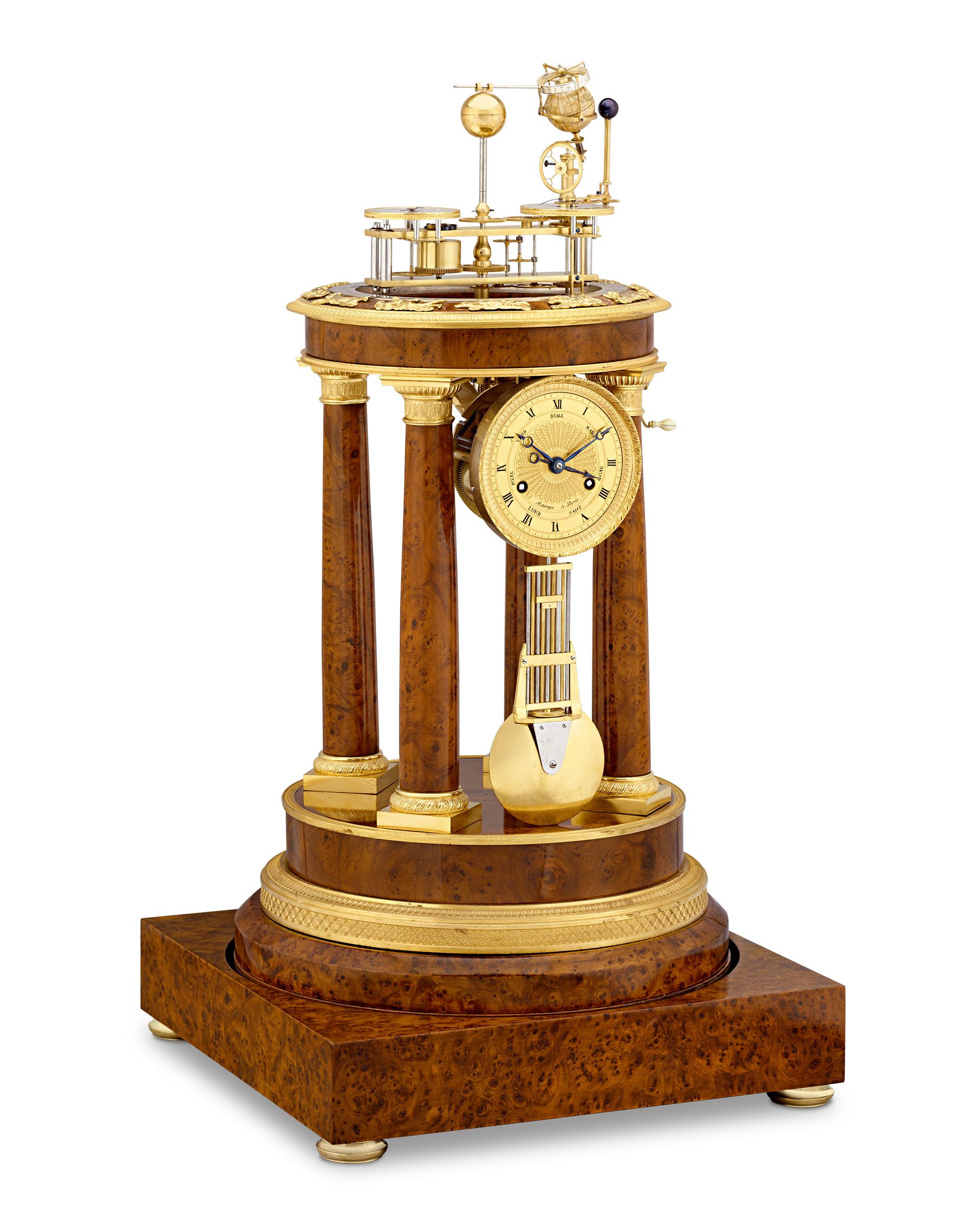 Cette horloge planétaire, d'une incroyable rareté et d'une grande importance horlogère et astronomique, a été fabriquée par le célèbre horloger parisien Zacharie-Nicholas-Amé-Joseph Raingo. Raingo est considéré comme le plus important créateur