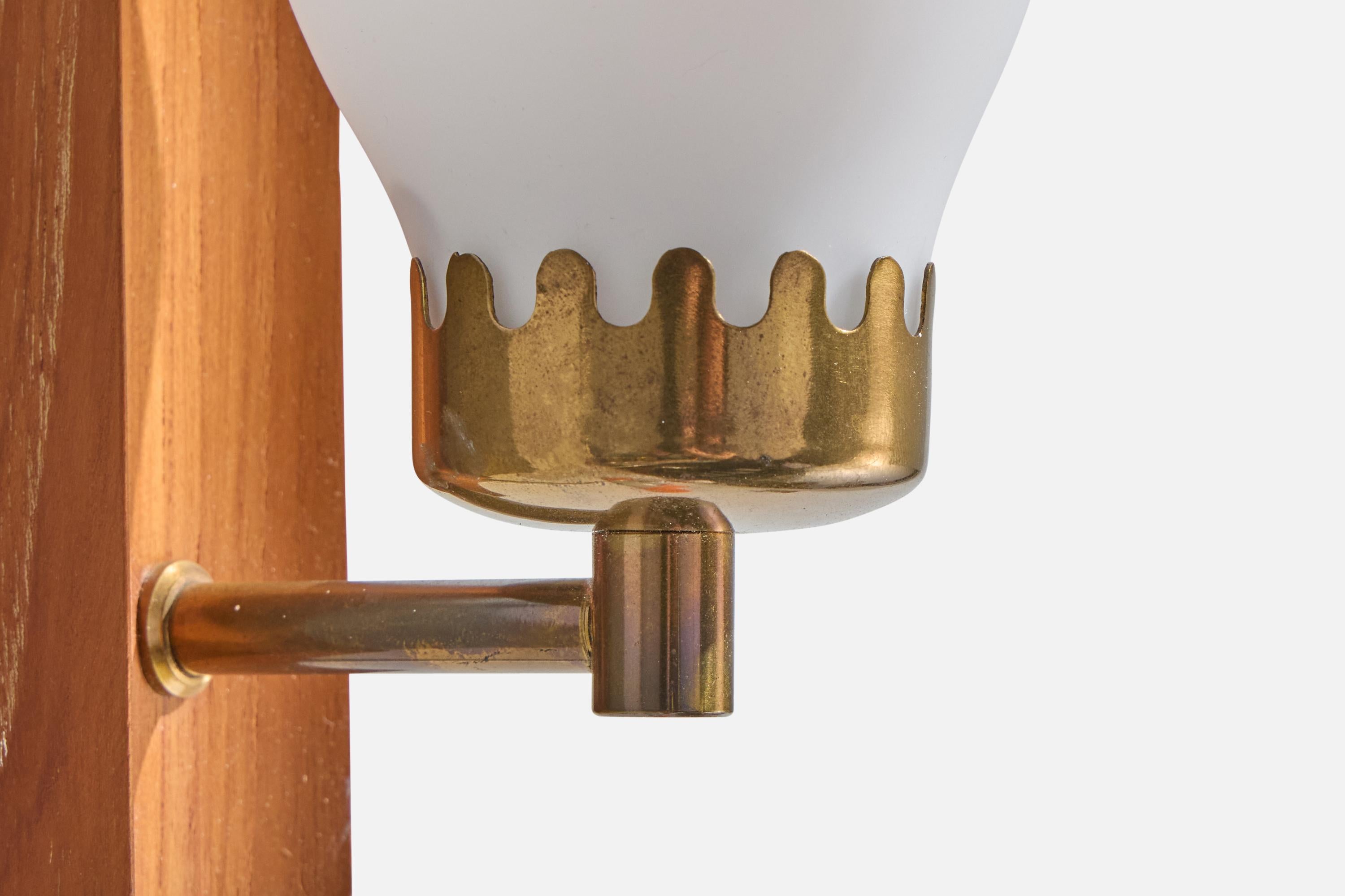 Örsjo Industri, Wall Lights, Teak, Brass, Glass, Sweden, 1950s For Sale 2