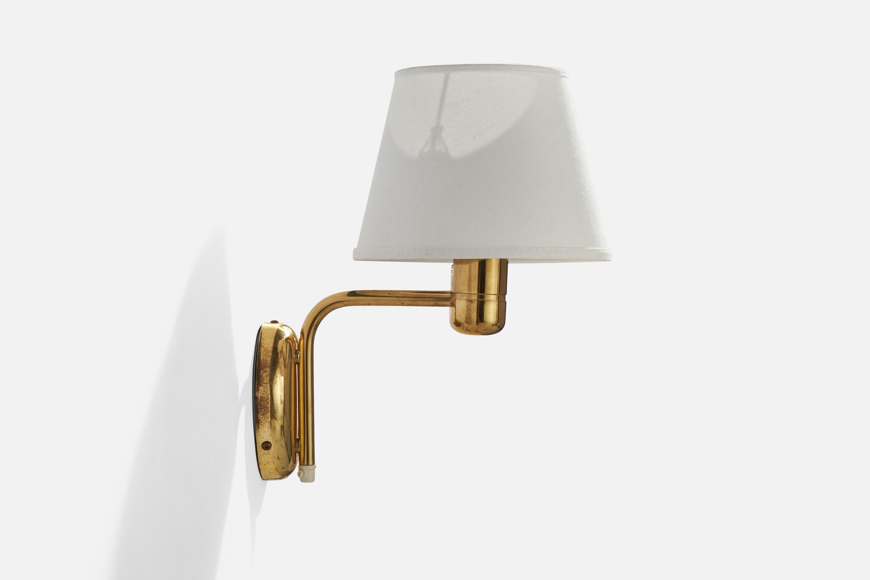 Örsjö, Wall Light, Brass, Fabric, Sweden, 1970s In Good Condition For Sale In High Point, NC