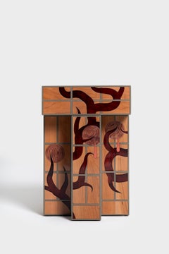 Orvalho Hocker aus handbemaltem Holz mit Intarsien von Laurids Gallée