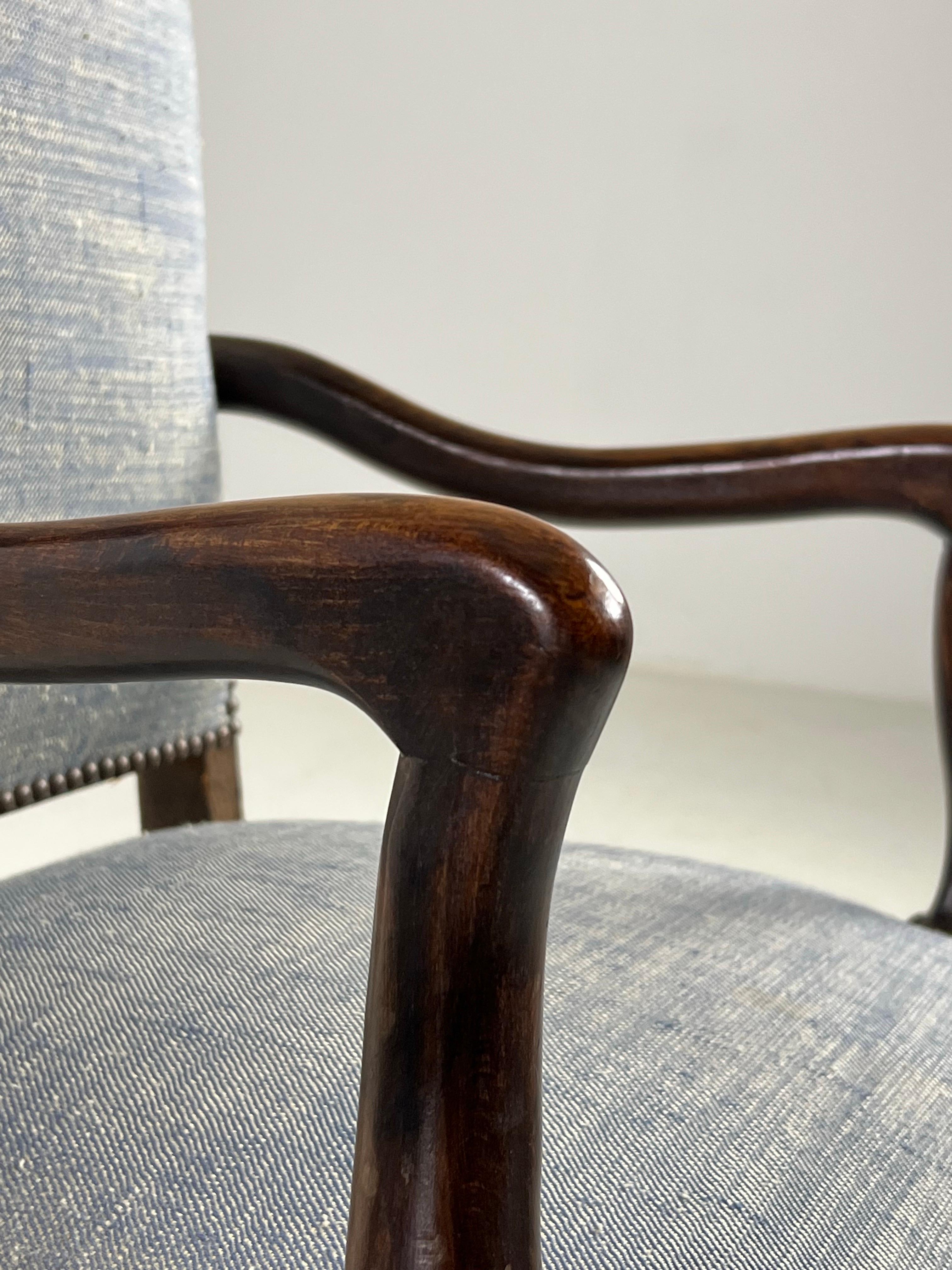 Os de Mouton dining chairs 8 13