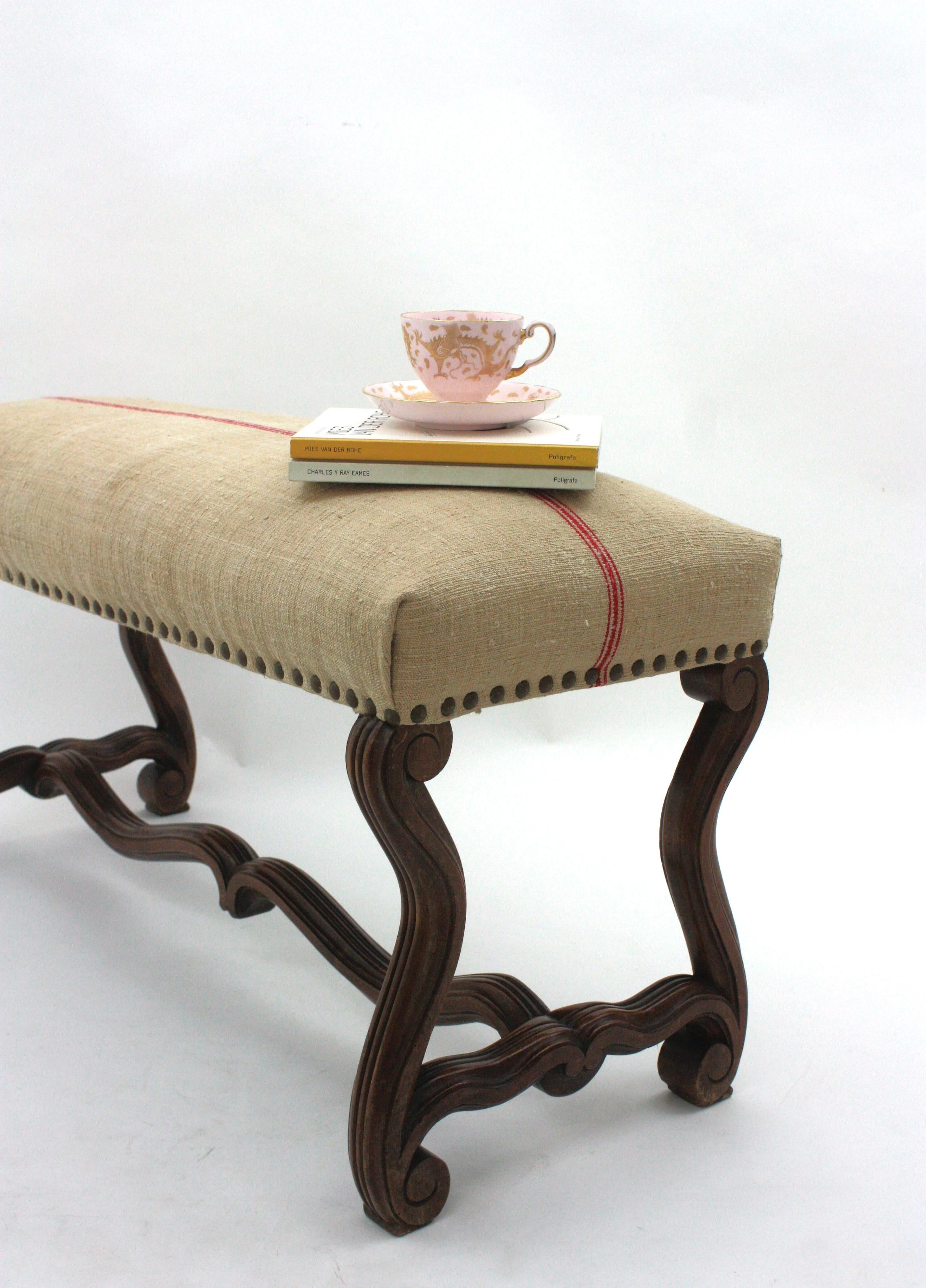 Os de Mouton Louis XIV Walnut Bench with French Linen Upholstery For Sale 5