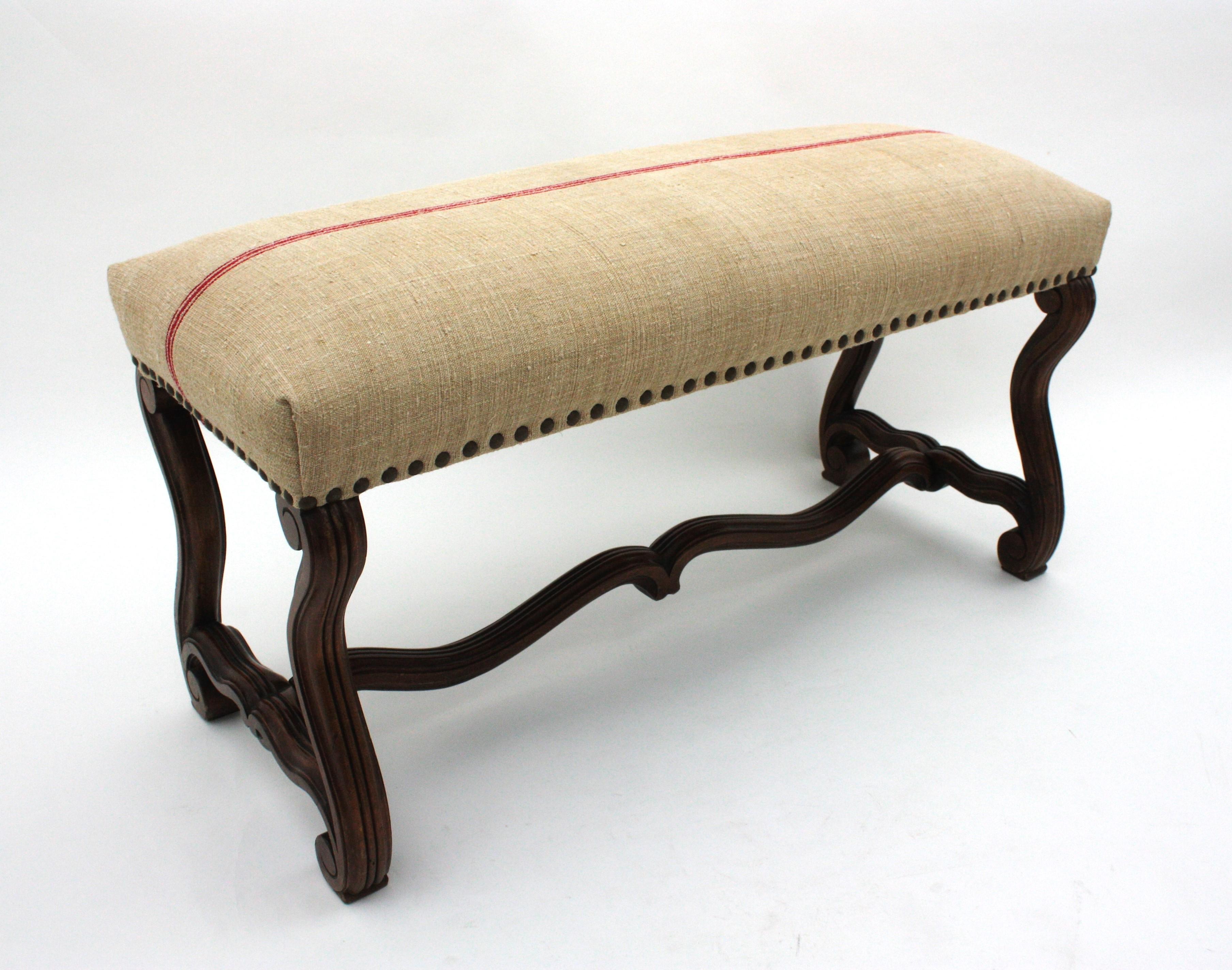 Os de Mouton Louis XIV Walnut Bench with French Linen Upholstery For Sale 10