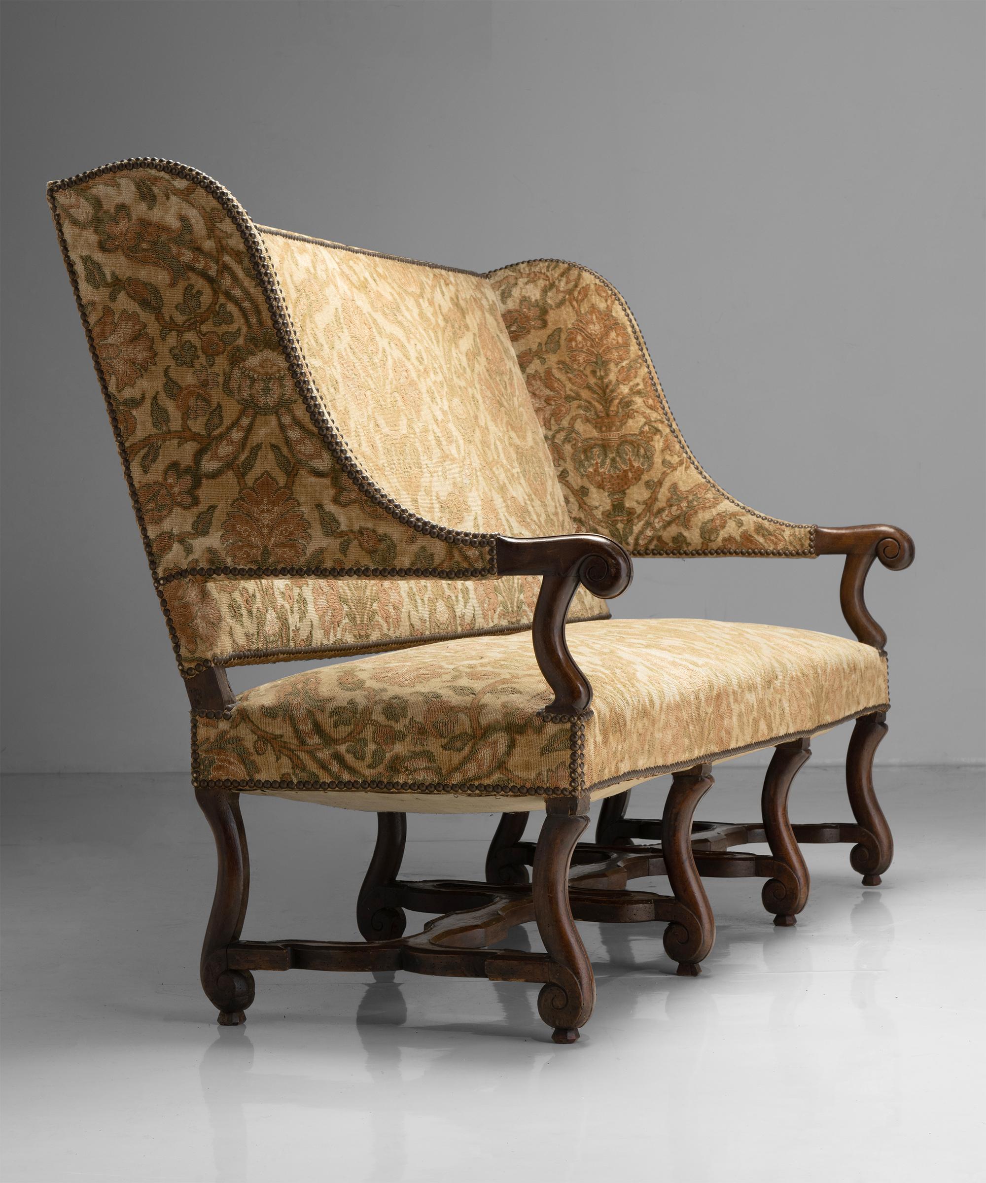 Os De Mouton Sofa, France circa 1750 In Good Condition In Culver City, CA