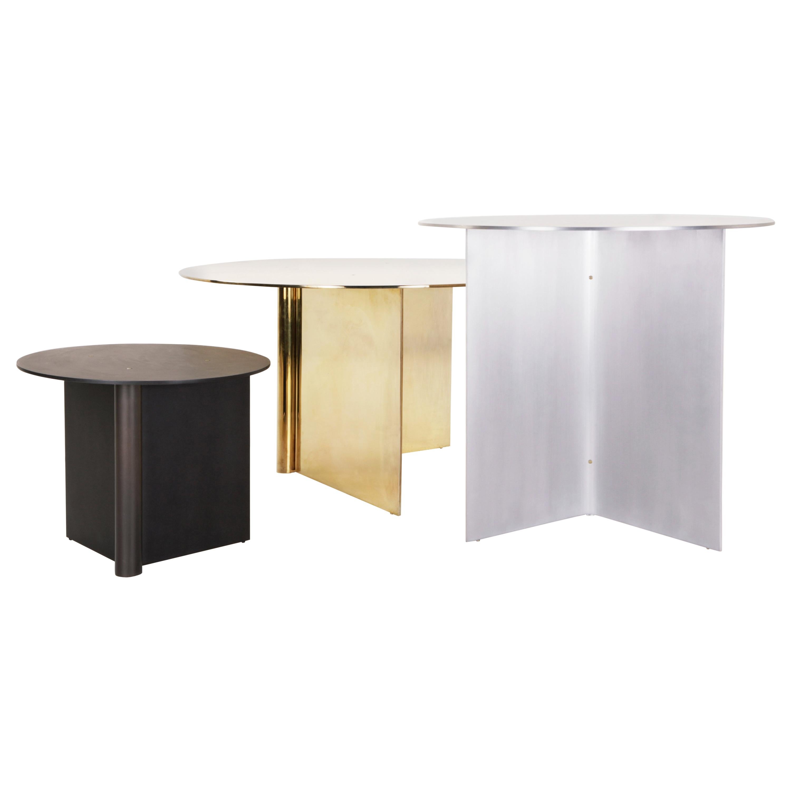 The Os table is made of aluminium  with standard finishes in satin brass, polished brass, copper, blackened or matte brushed aluminium . Each table comes with brass screws and is sealed with a wax coat.

Small: W 16in (41cm) x D 16in (41cm) x H