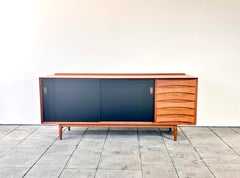 OS29 Buffet Triennale conçu par Arne Vodder pour Sibast, 1959