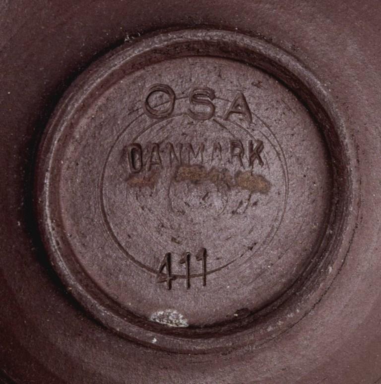 Osa, Dänemark. Zwei kleine, einzigartige Retro-Keramikschalen mit gelber, brauner Glasur im Angebot 1