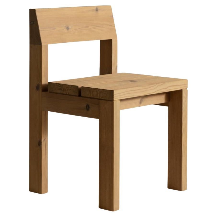 'Osa' Outdoor Dining Chair in Solid Pine for Vaarnii For Sale