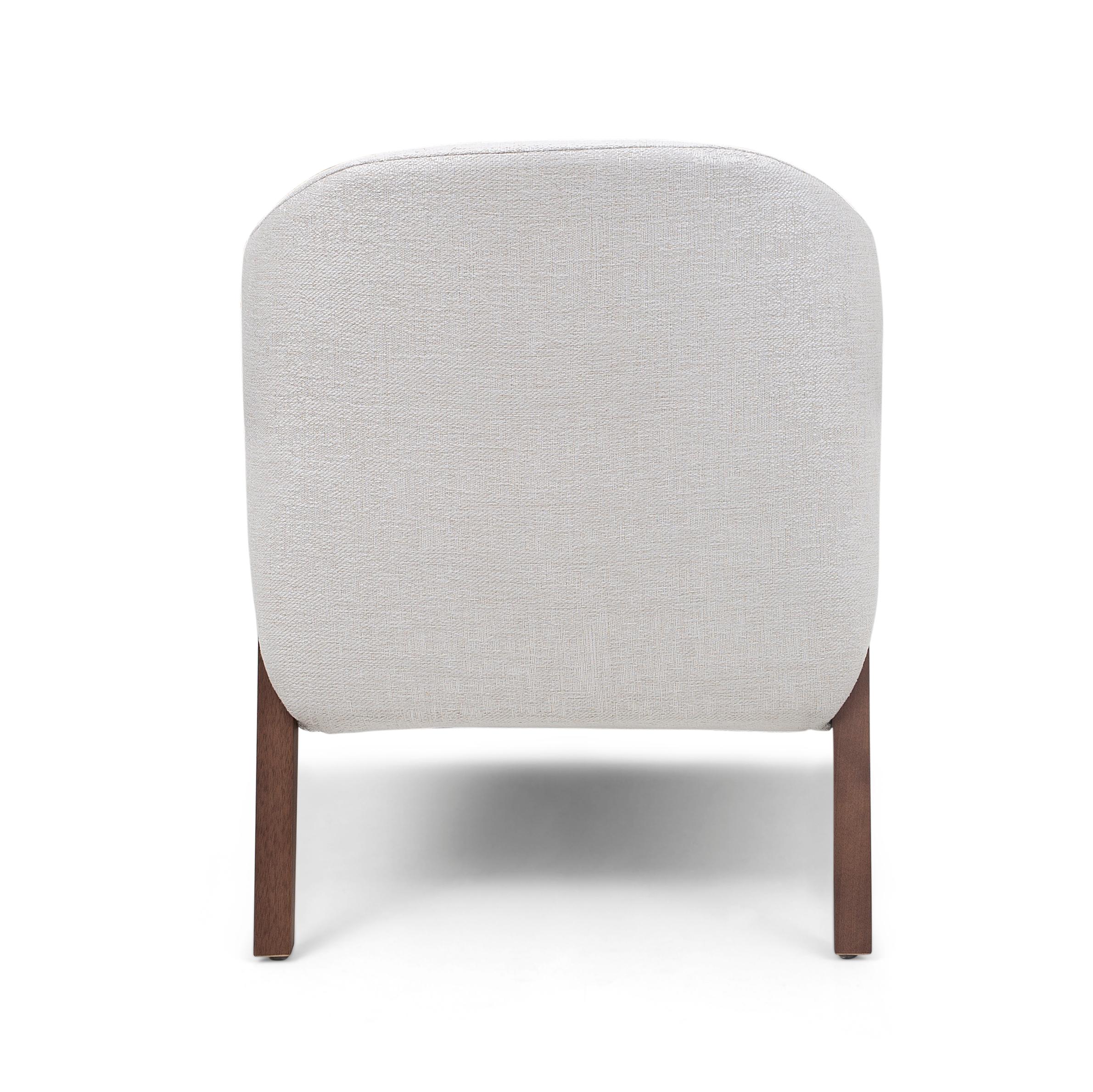 Our creative team from Uultis has created this amazing upholstered armchair is the ideal furniture providing you the comfort and the perfect fit in a variety of settings including living rooms, dining rooms, offices, and bedrooms to add that extra